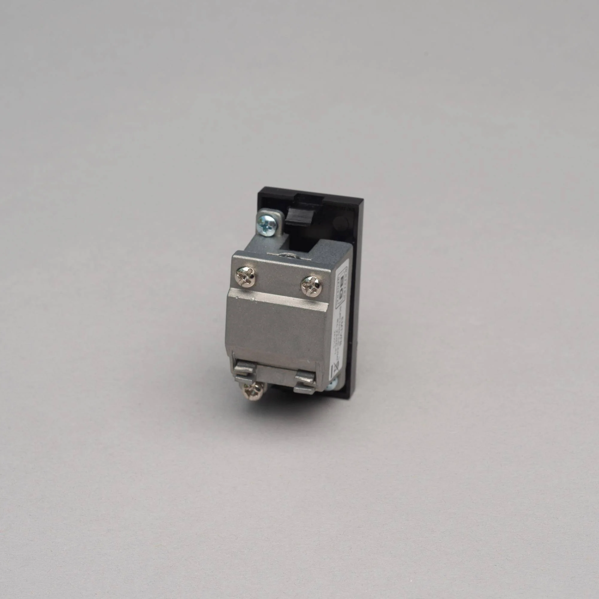 MODULE TV / COAXIAL BLINDÉ FEMELLE / 25MM Module pour plaques Euro
