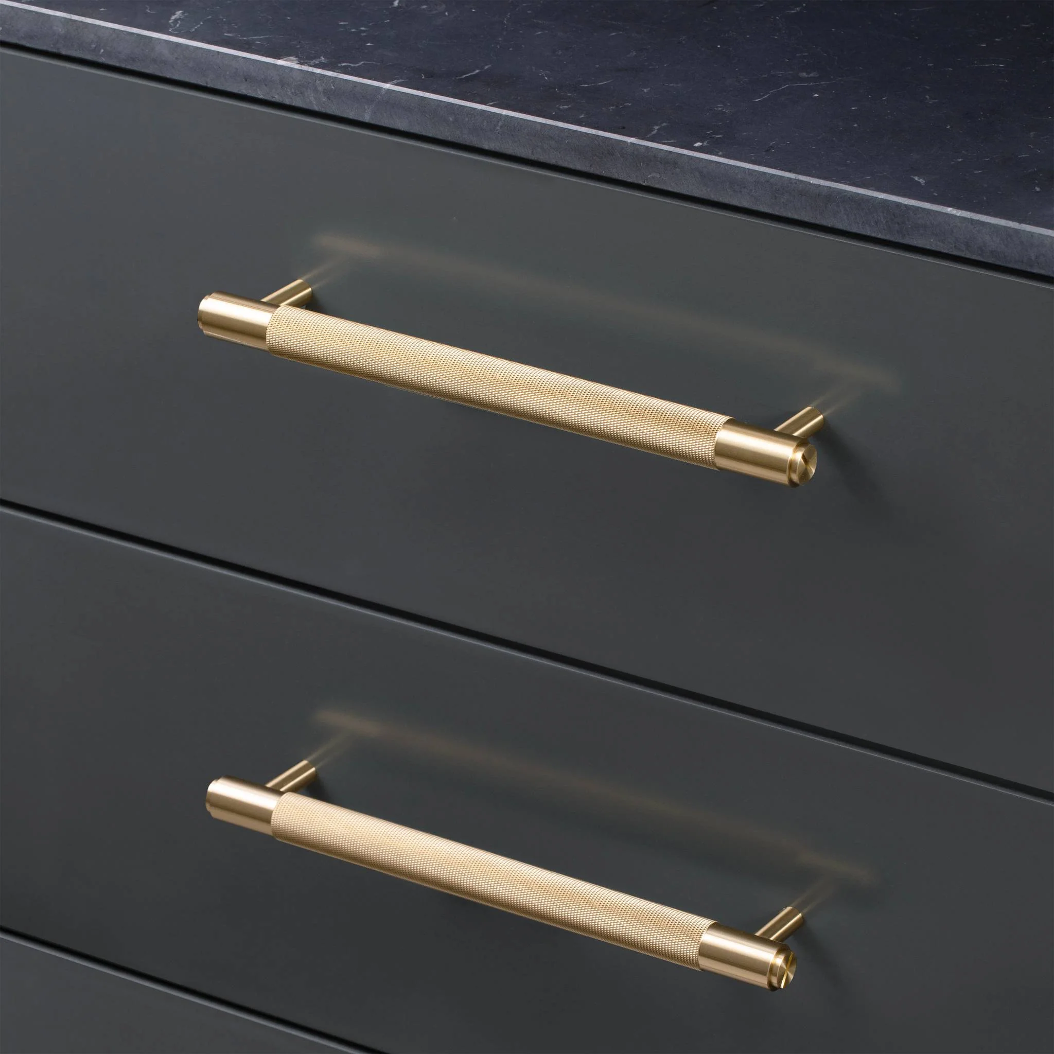 PULL BAR / CROSS / MEDIUM / PACK OF 8 / UNBOXED