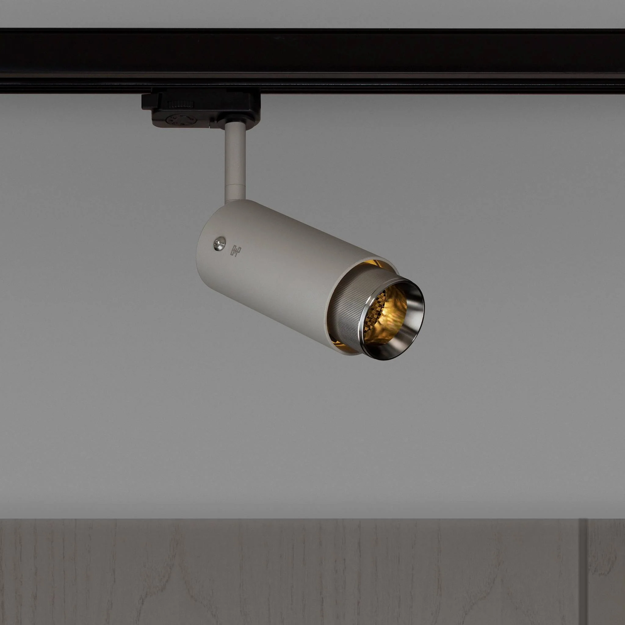 Linear-Knurl Track Spotlight EXHAUST LINEAR in Stone