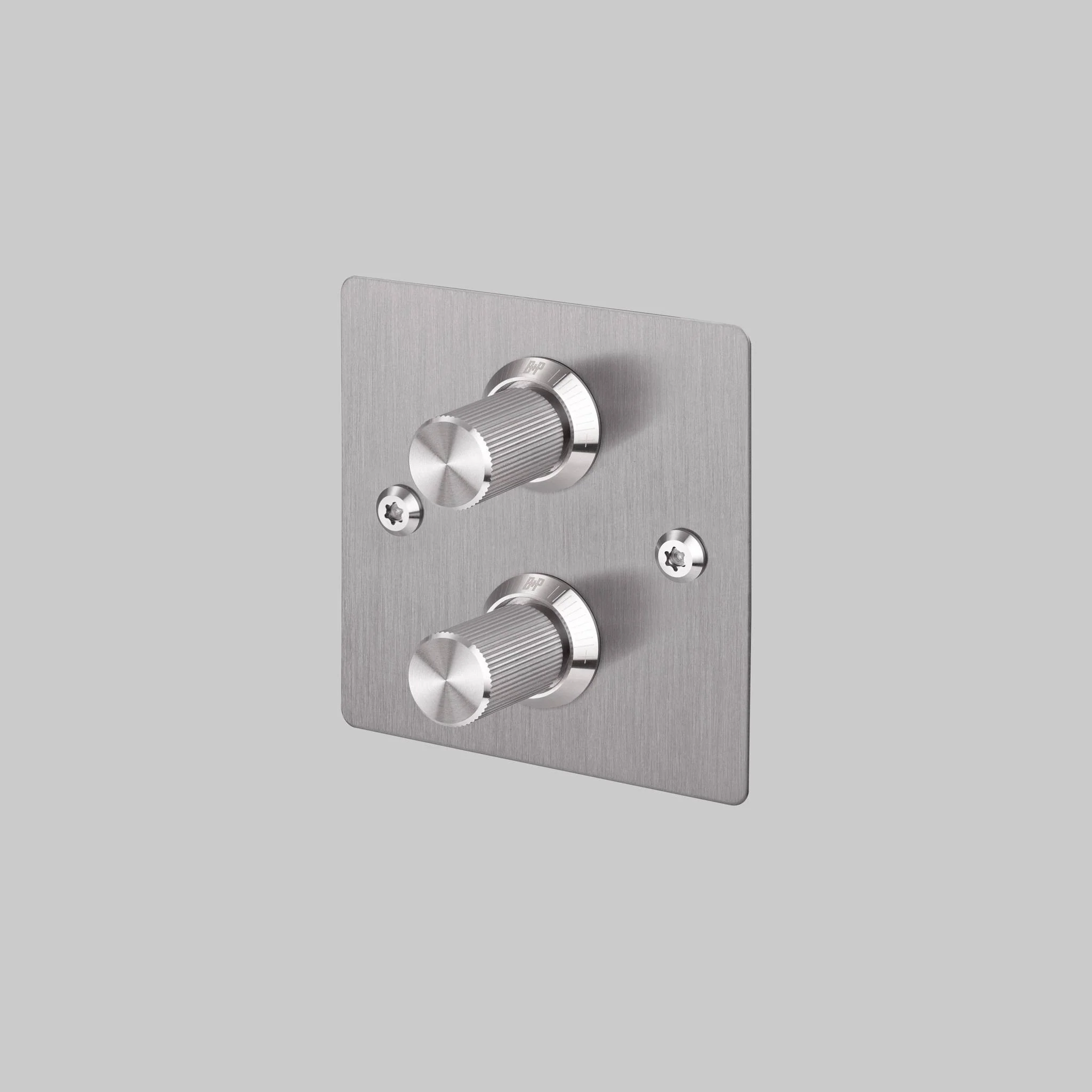2G DIMMER / 120W / LINEAR / STEEL