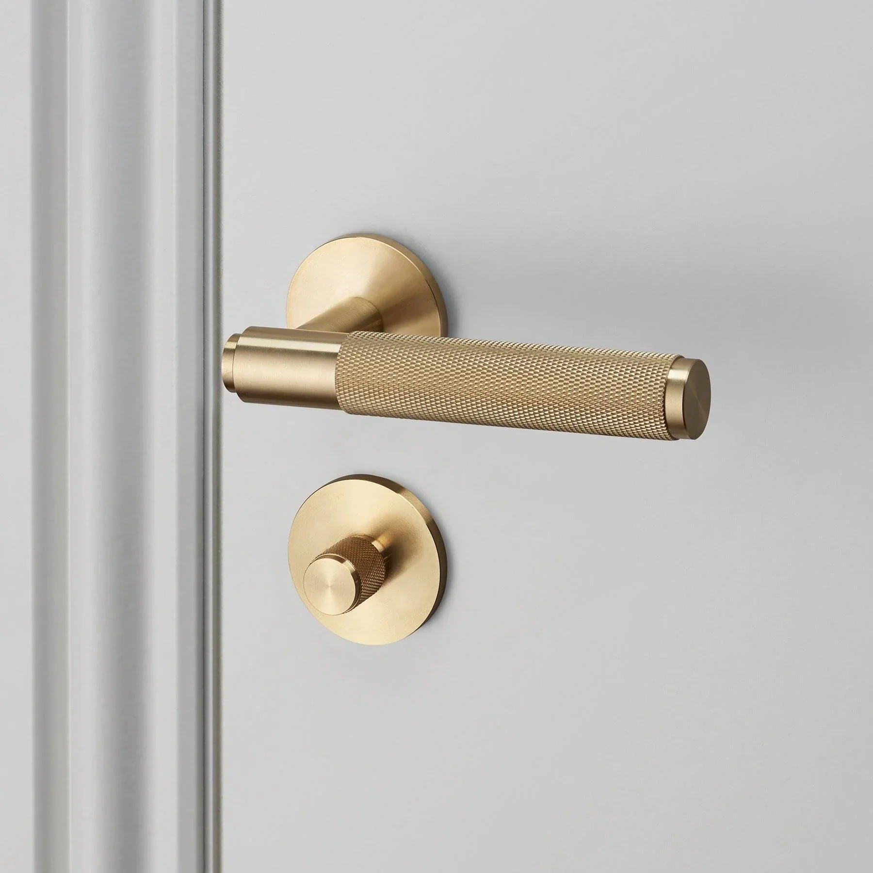 ENSEMBLE POIGNÉE DE PORTE / CROIX + SERRURE À BOUTON