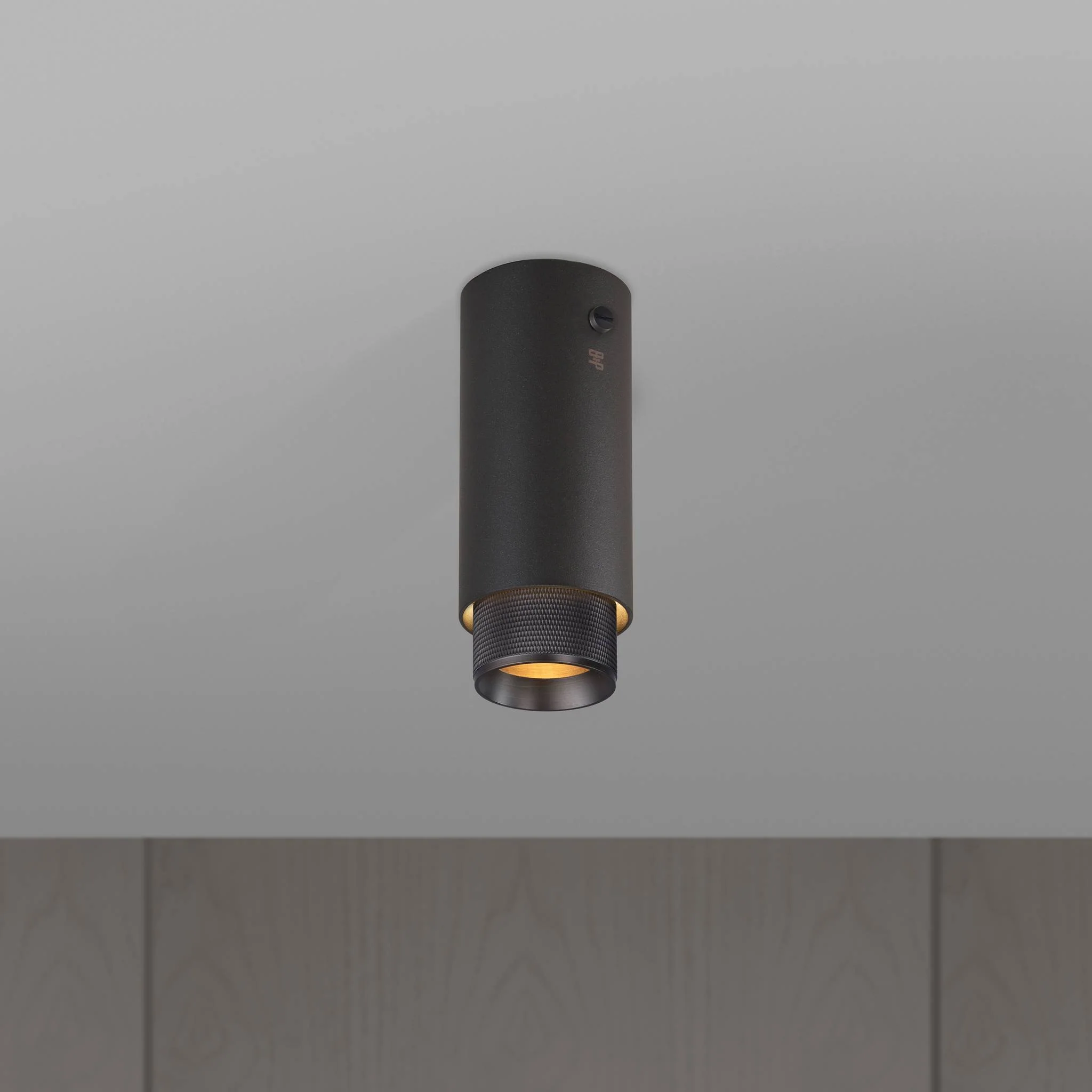 Foco de superficie EXHAUST SURFACE Cross en GRAPHITE