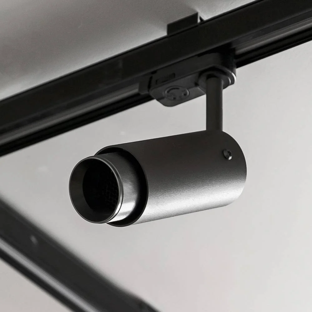 FARETTO SU BINARIO EXHAUST LINEAR con Adattatore a 3 Circuiti in GRAFITE