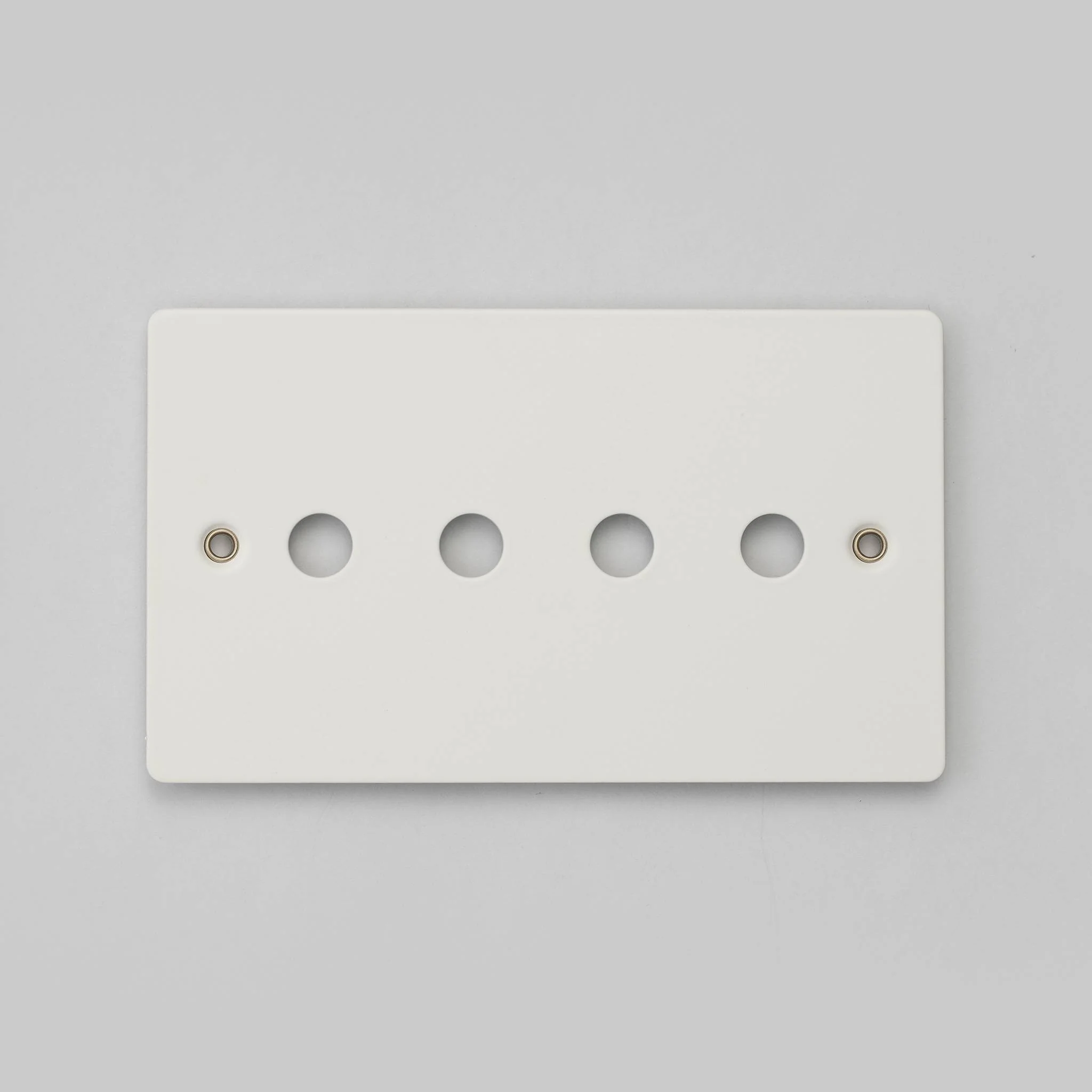 2G Wandplatte für vier Dimmer- oder Wippschalter-Module