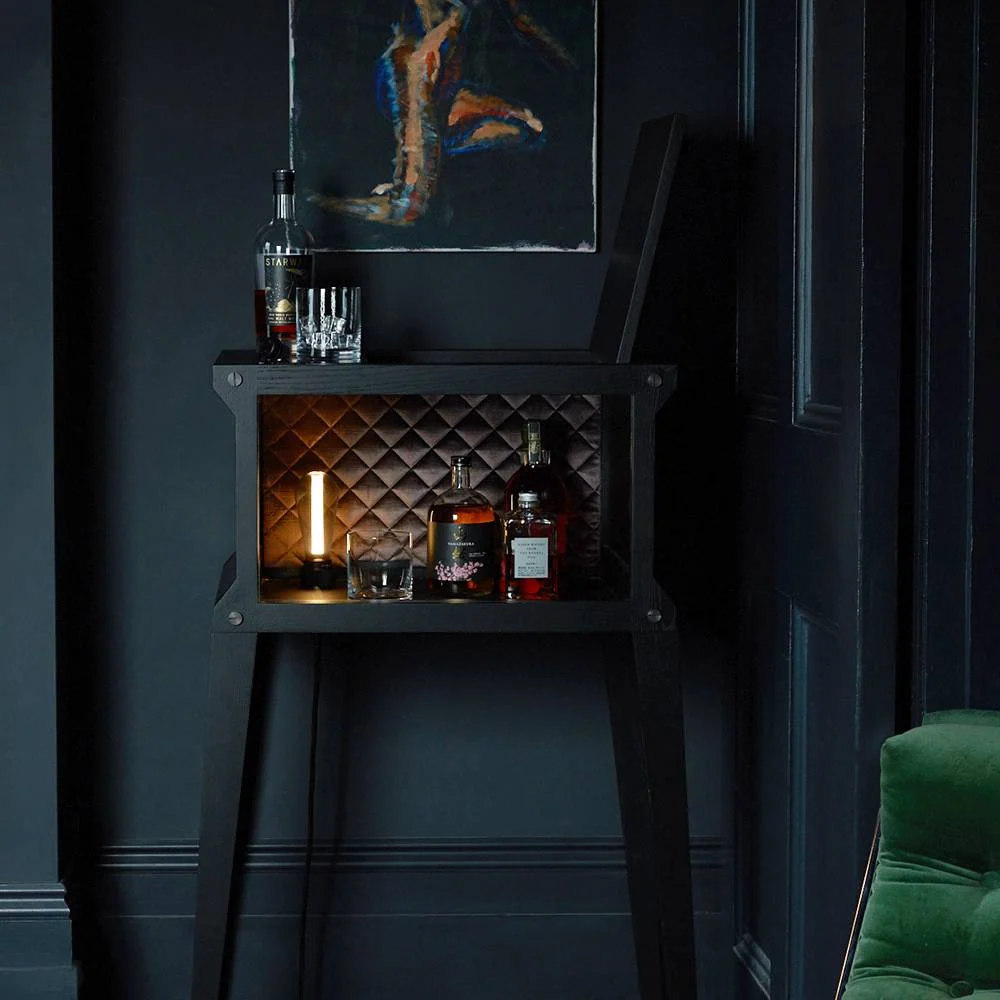 THE POPSTAR gin- en cocktailbar in zwart eiken, UK
