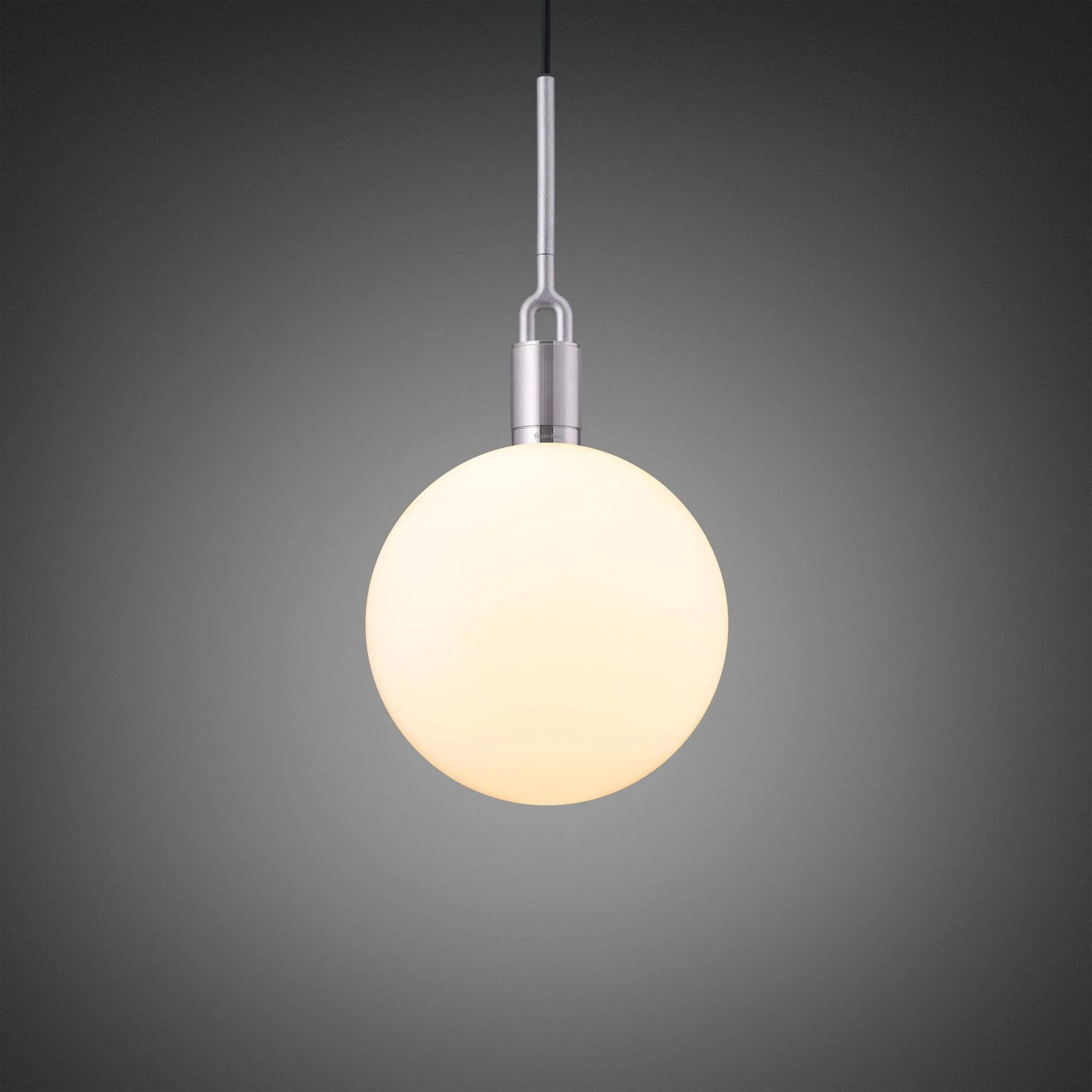 PENDENTE BIFURCADO LINEAR Pendente com Globo de Vidro Opalino, Grande