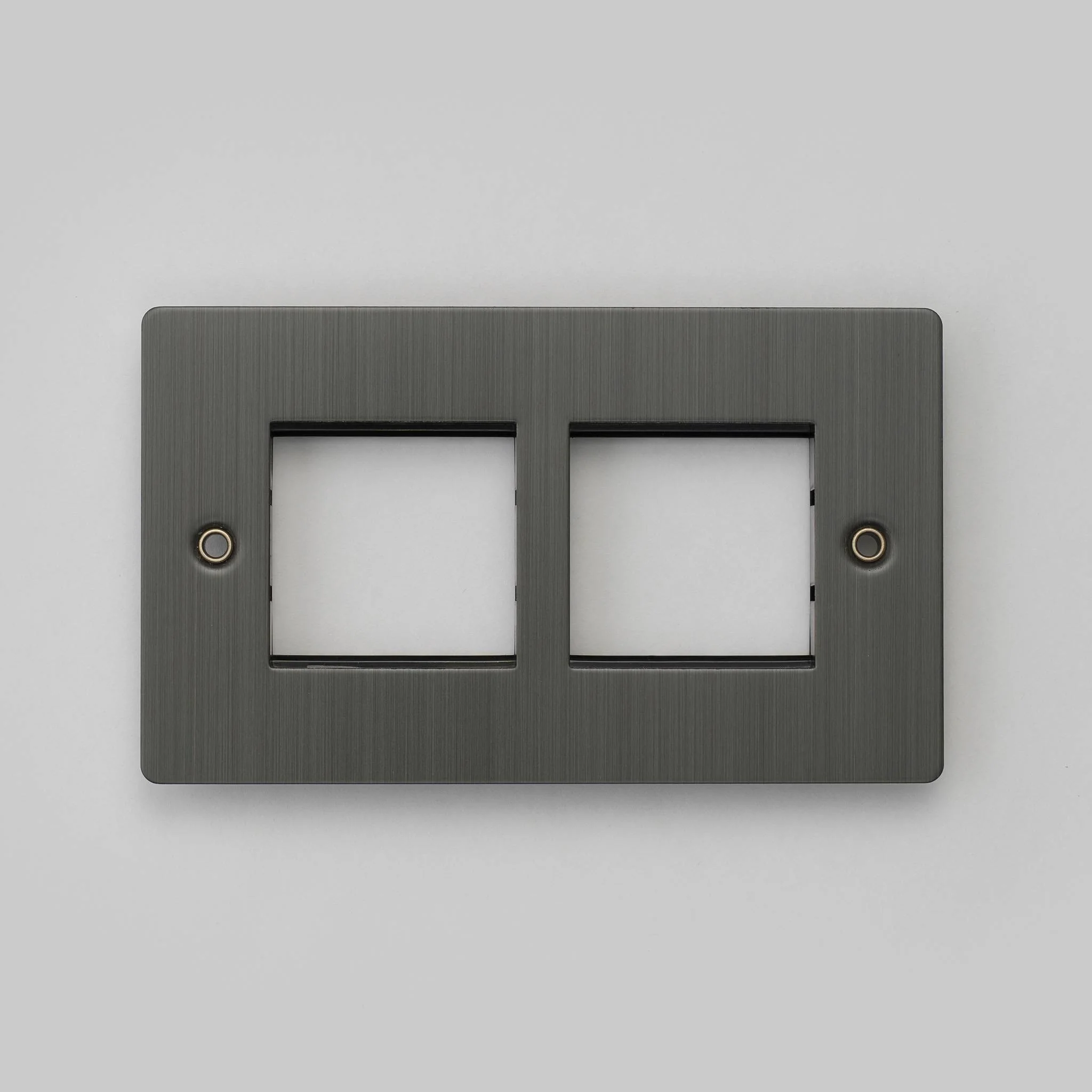 Massive Metall-Wandplatte 2G für zwei 45-mm-Module