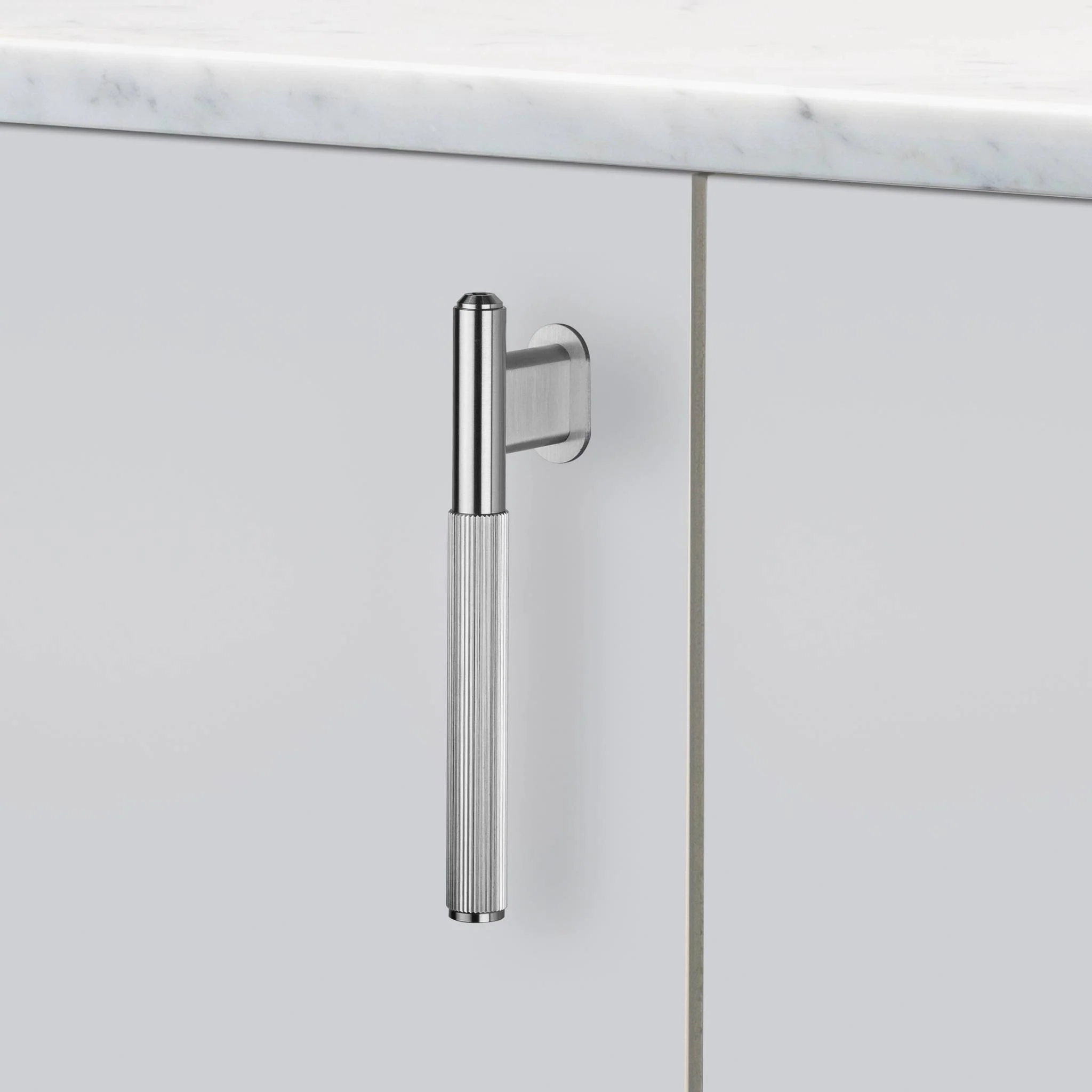 L-BAR / LINEAR Solid Metal Cabinet L-Bar Pull