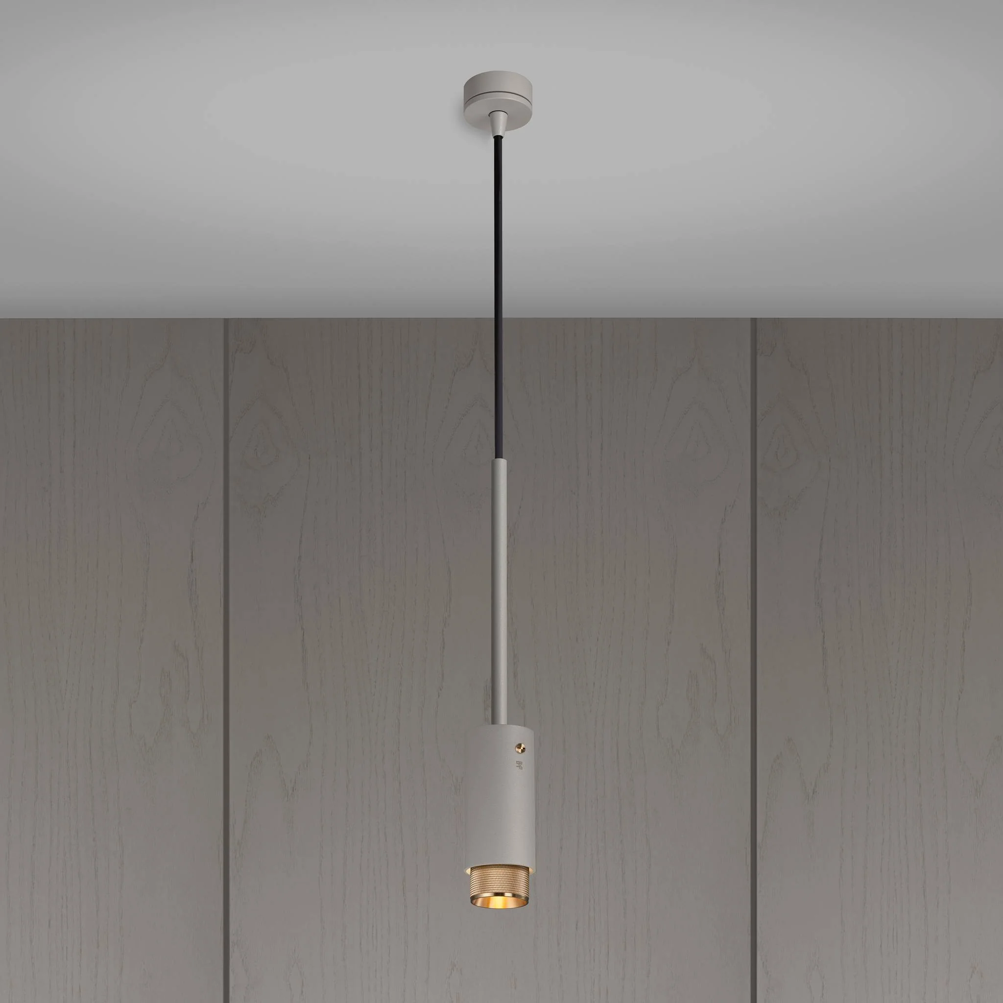 EXHAUST PENDANT Lampu Sorot Gantung dengan Baffle Cross Knurl dalam Warna Stone