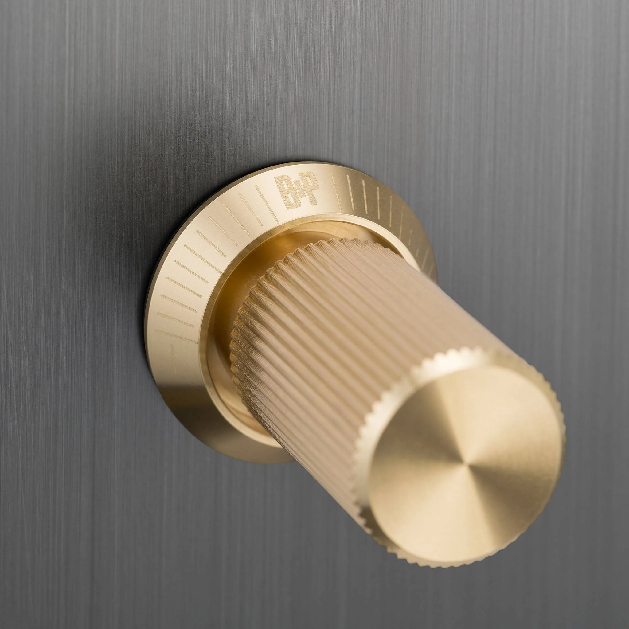 2G HIMMENTIMET / 120W / LINEAR / SAVUTETTU PRONSSI