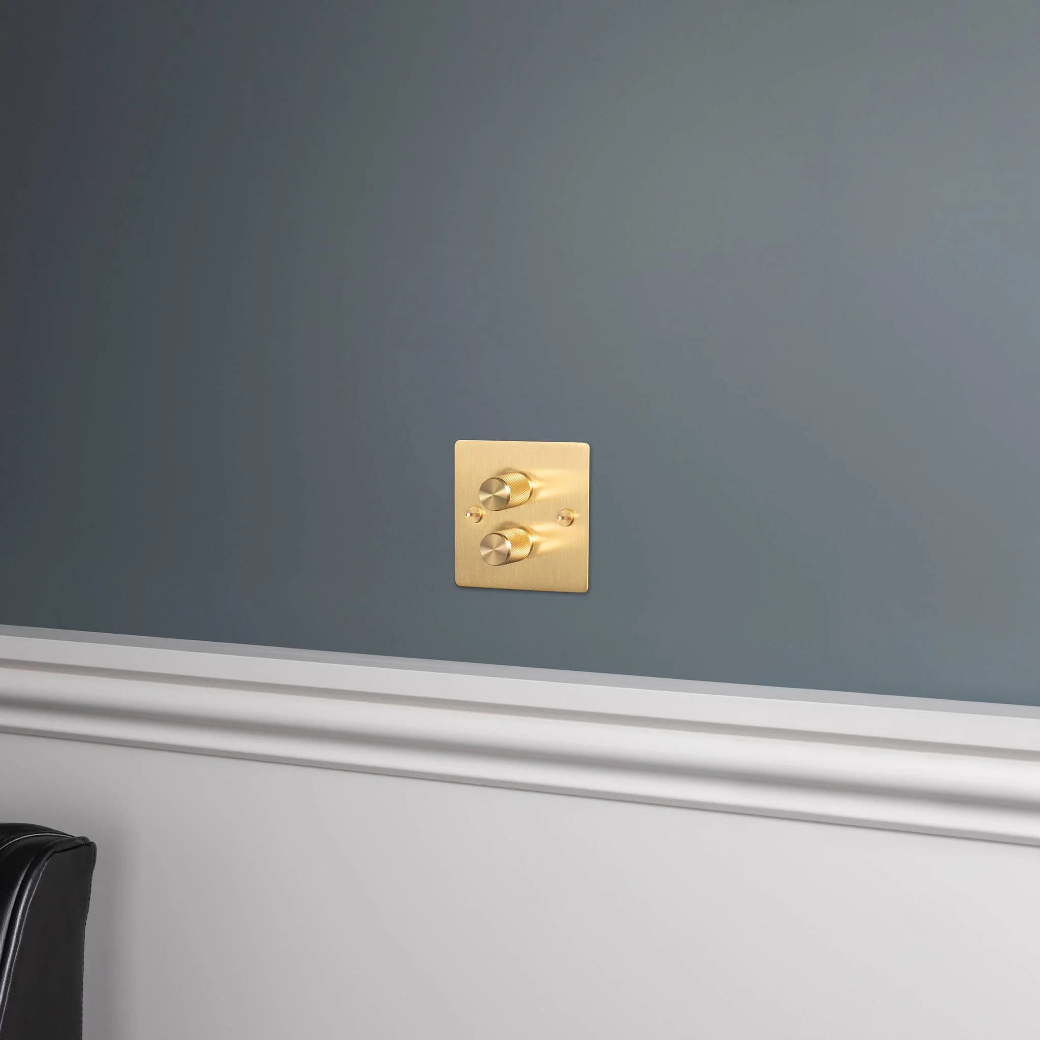 2G DIMMER / 120W / KRYDS / MESSING