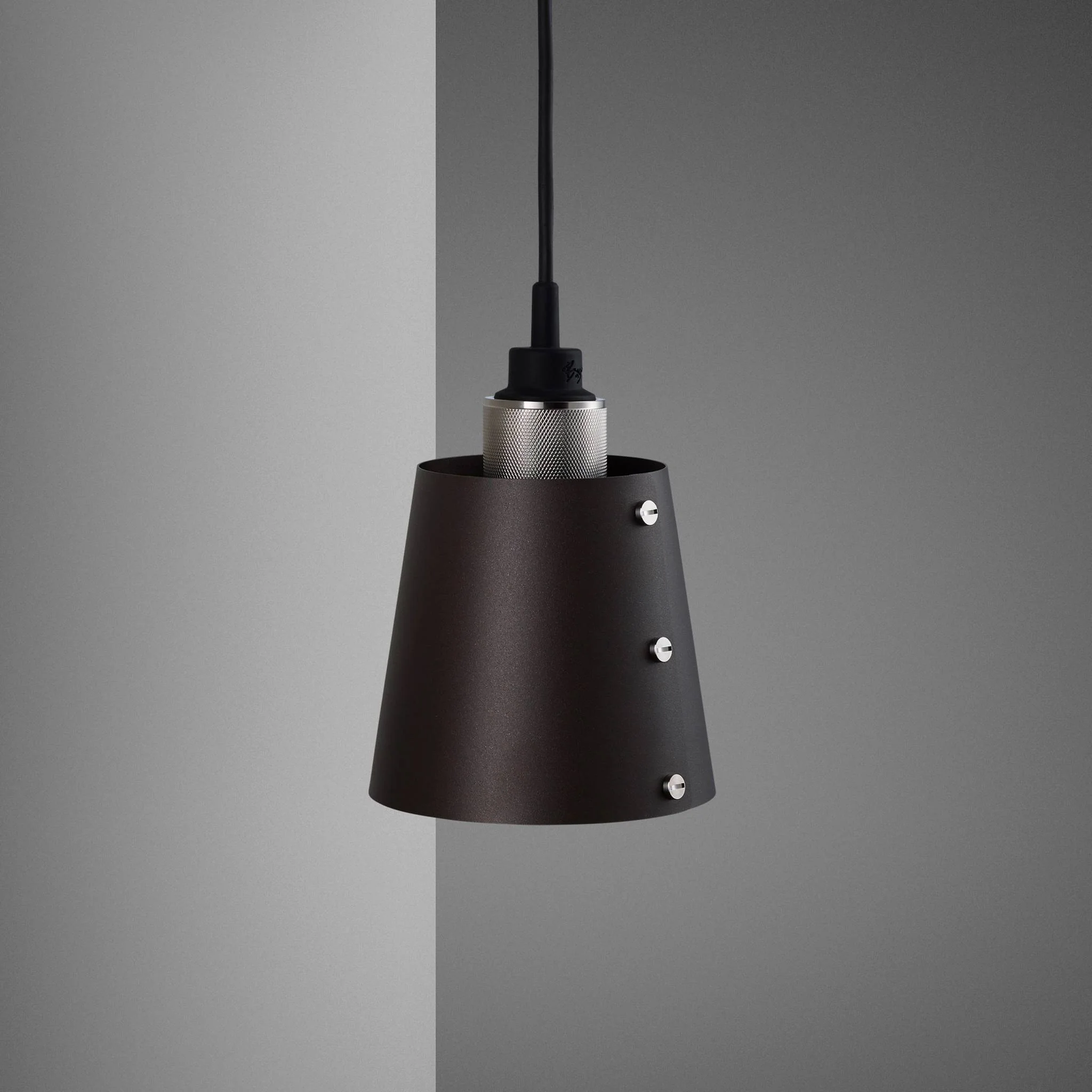 Applique murale Croix Petite HOOKED finition GRAPHITE