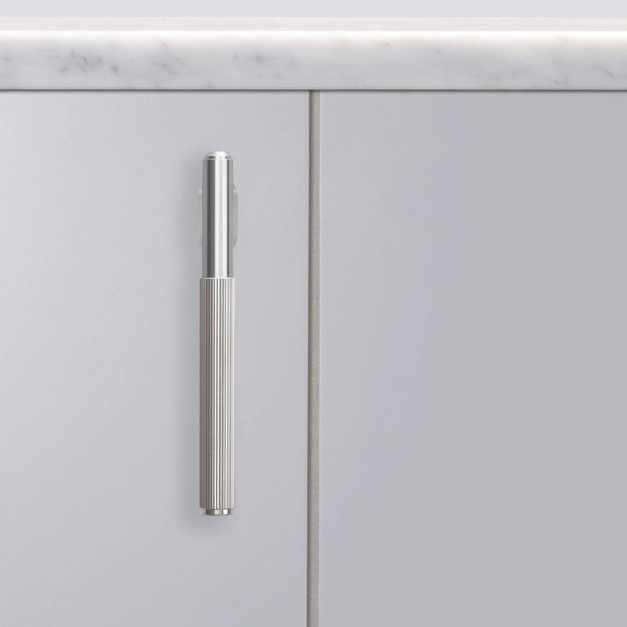 L-BAR / LINEAR Solid Metal Cabinet L-Bar Pull