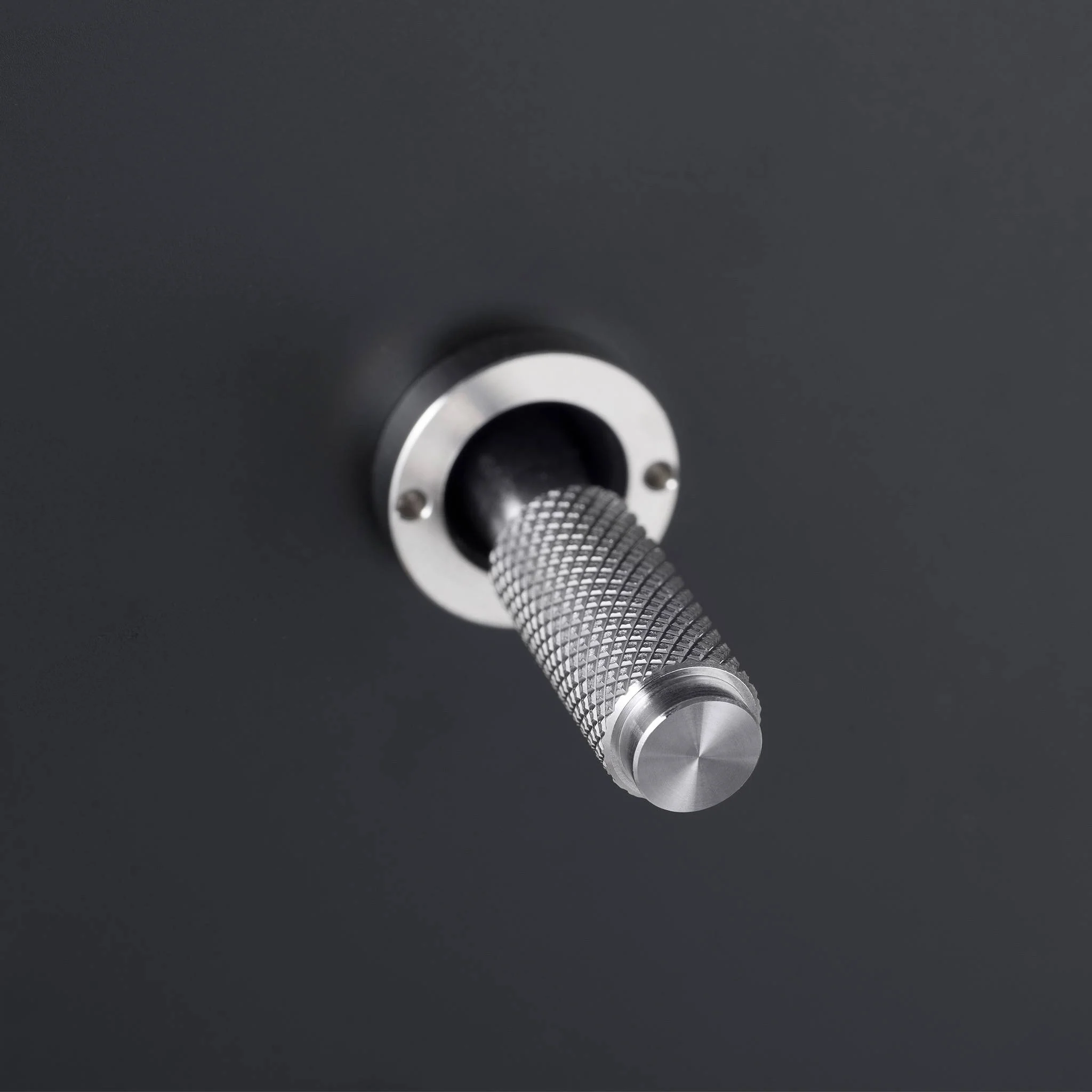1G TOGGLE 2-Wege Kreuz-Kippschalter in Schwarz Massivmetall