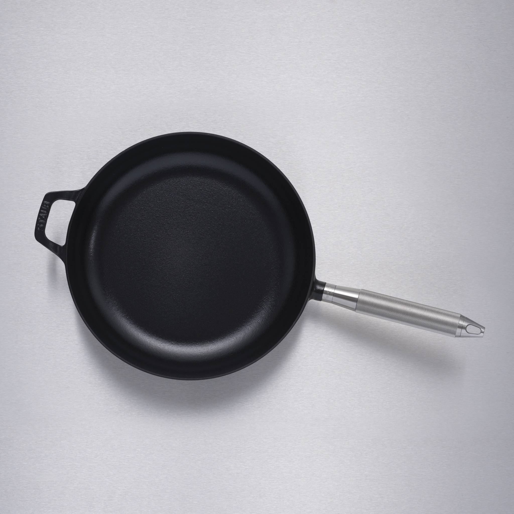 Staub 28cm 무쇠 크로스 너얼드 핸들 프라이팬