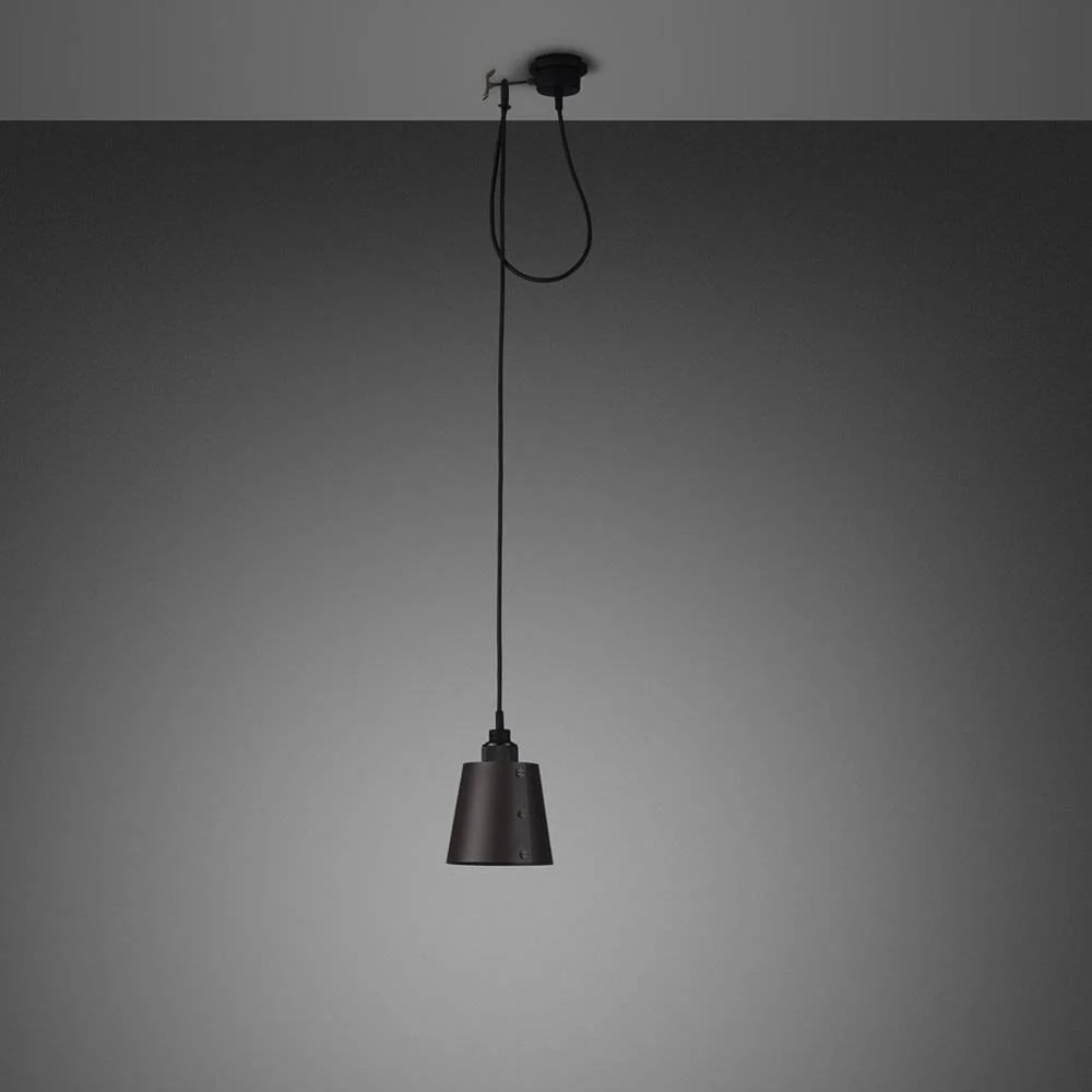 HOOKED 1.0 / SMALL / CROSS / GRAPHITE