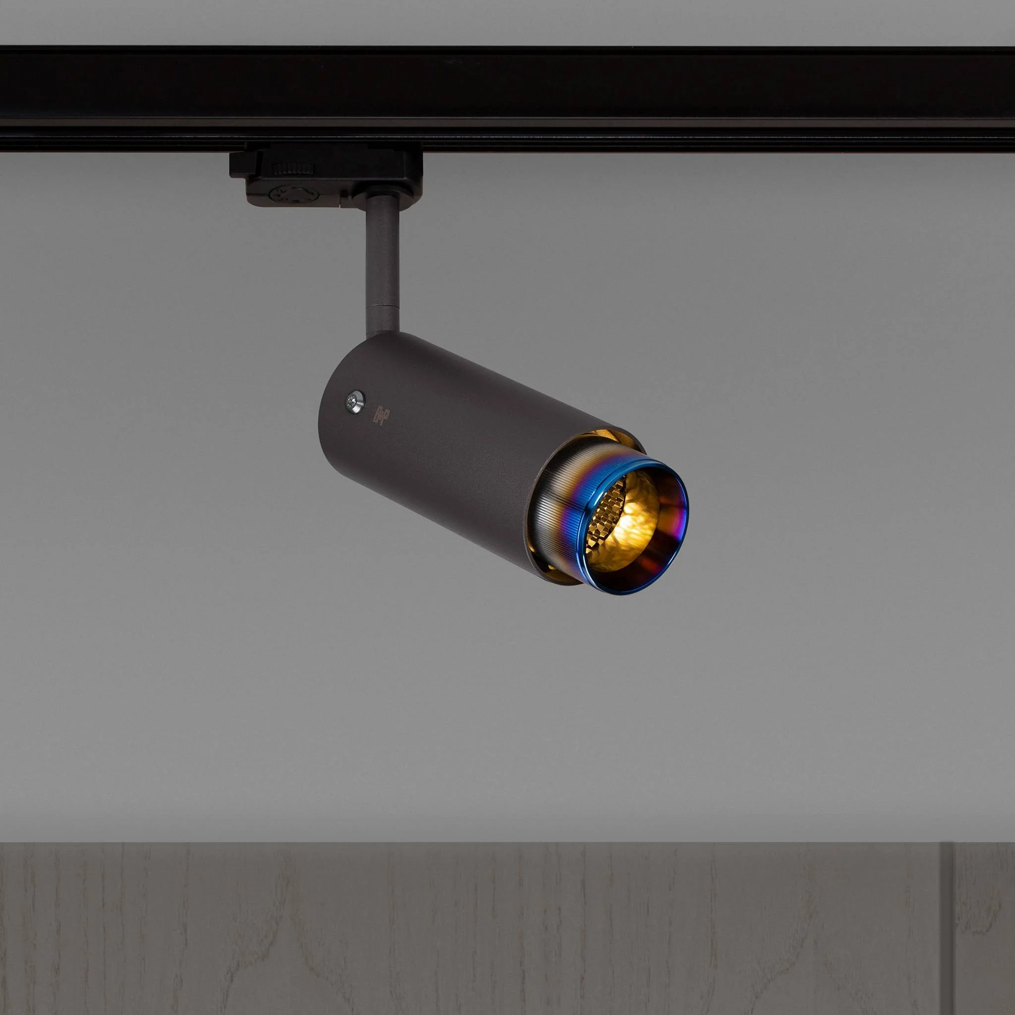 FARETTO SU BINARIO EXHAUST LINEAR con Adattatore a 3 Circuiti in GRAFITE