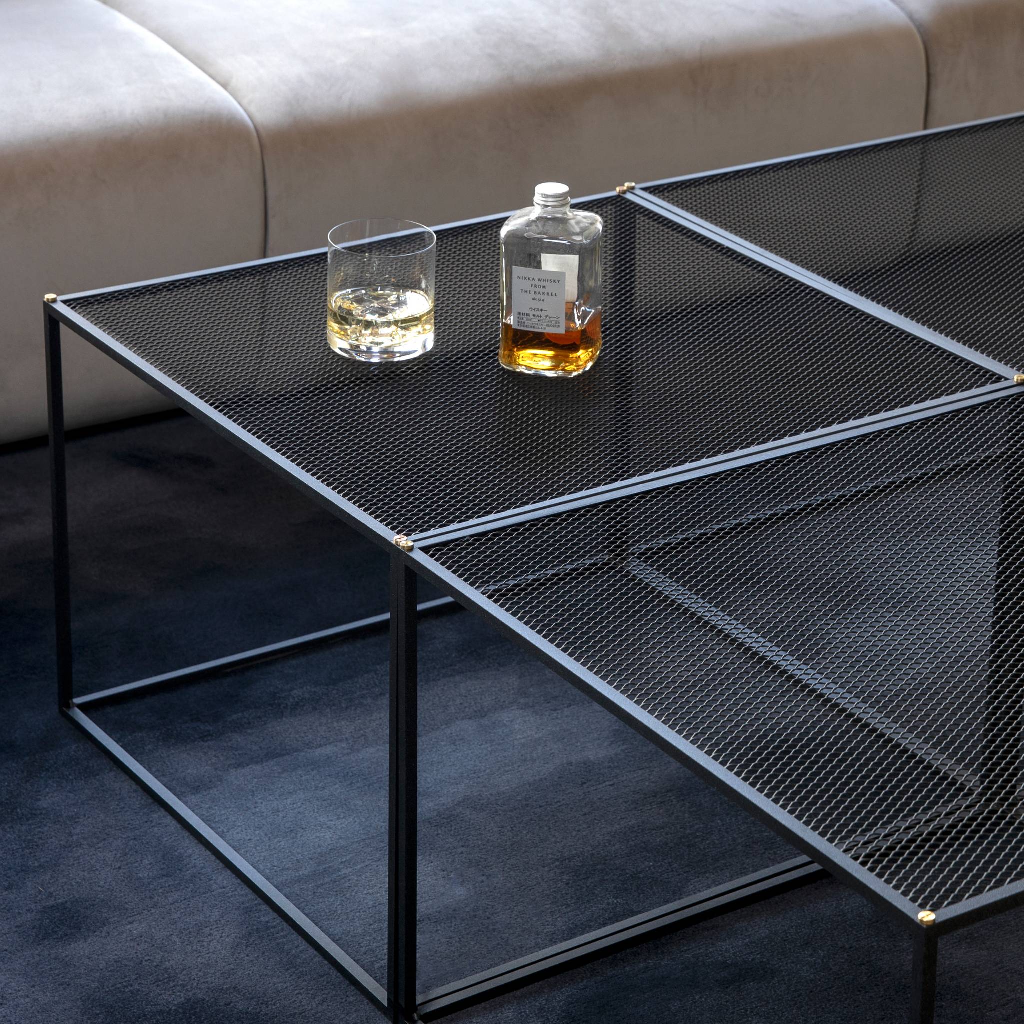 MESHED / KAFFE