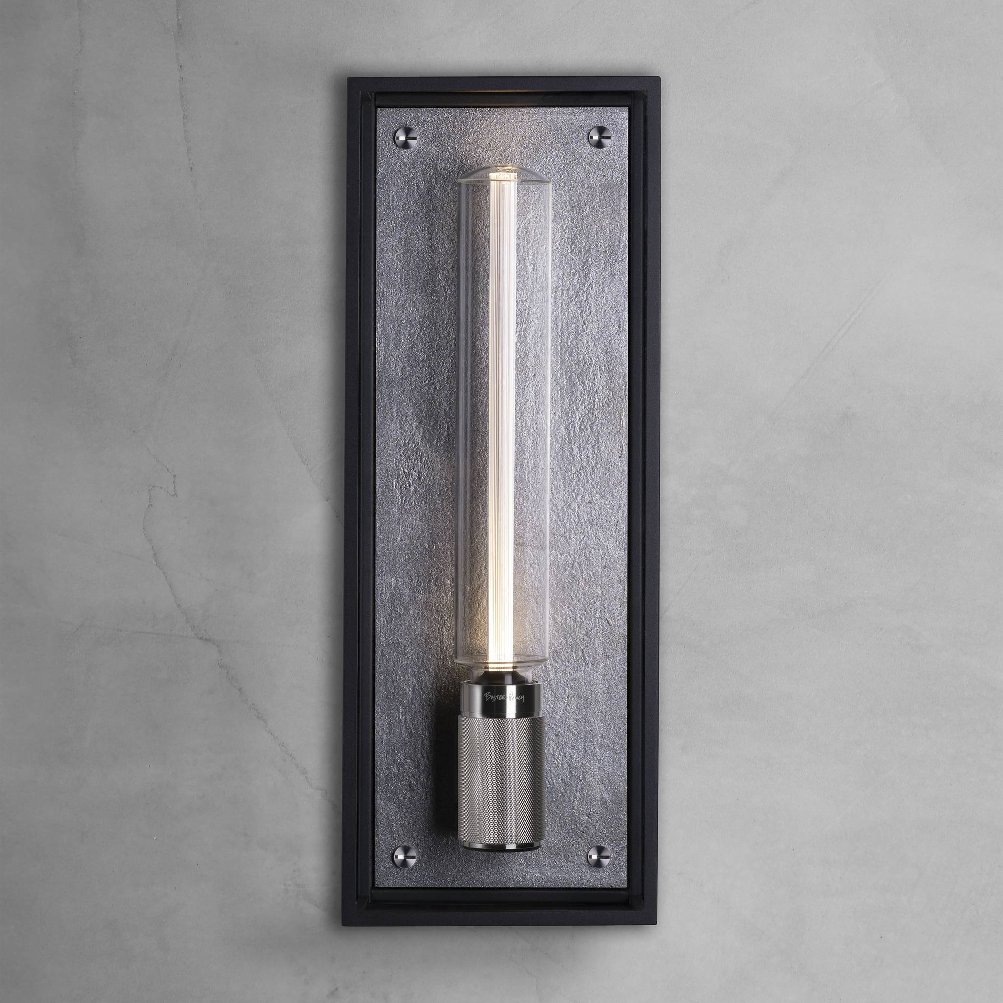 Caged Wet wandlamp Cross groot in zes metaalafwerkingen
