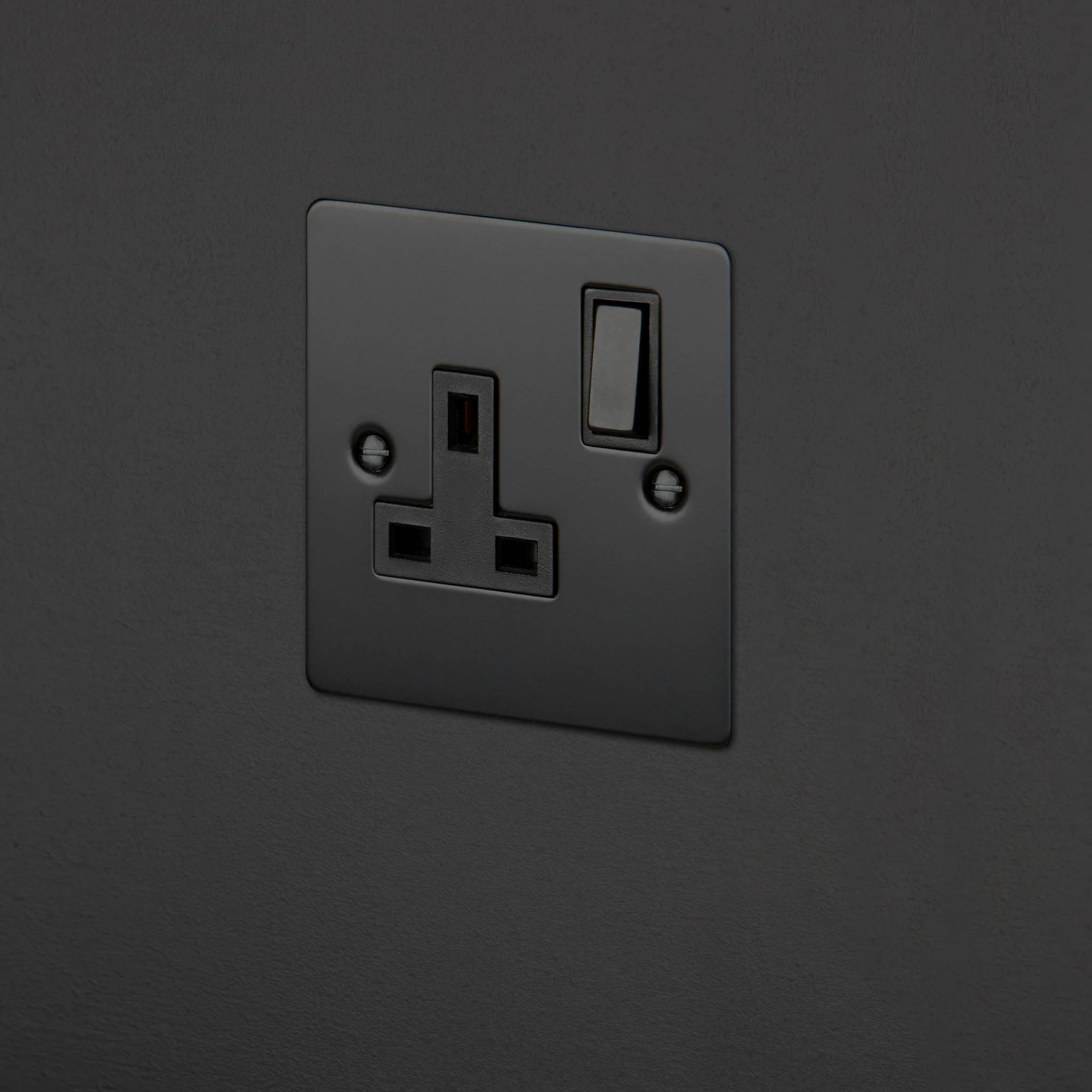 1G UK PLUG SOCKET