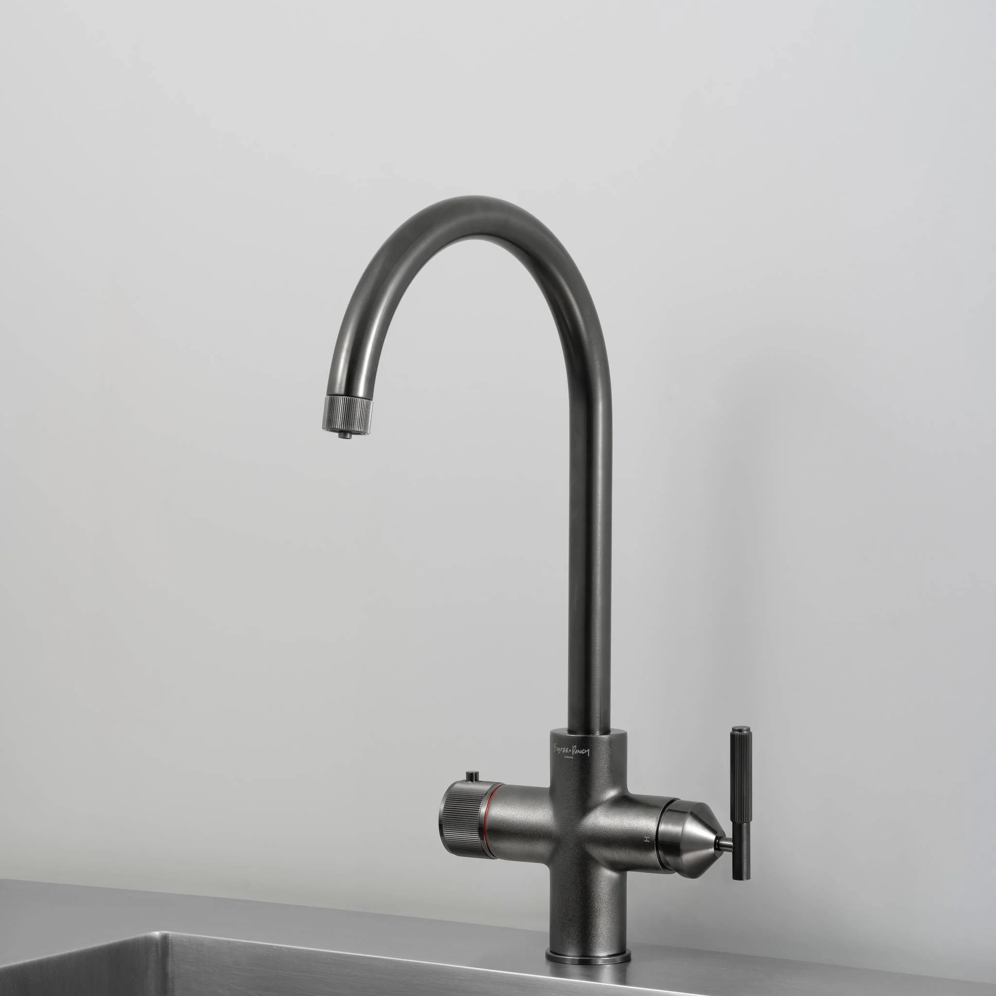 UK KITCHEN Hot Water Tap 4 in 1 with LINEAR Spout