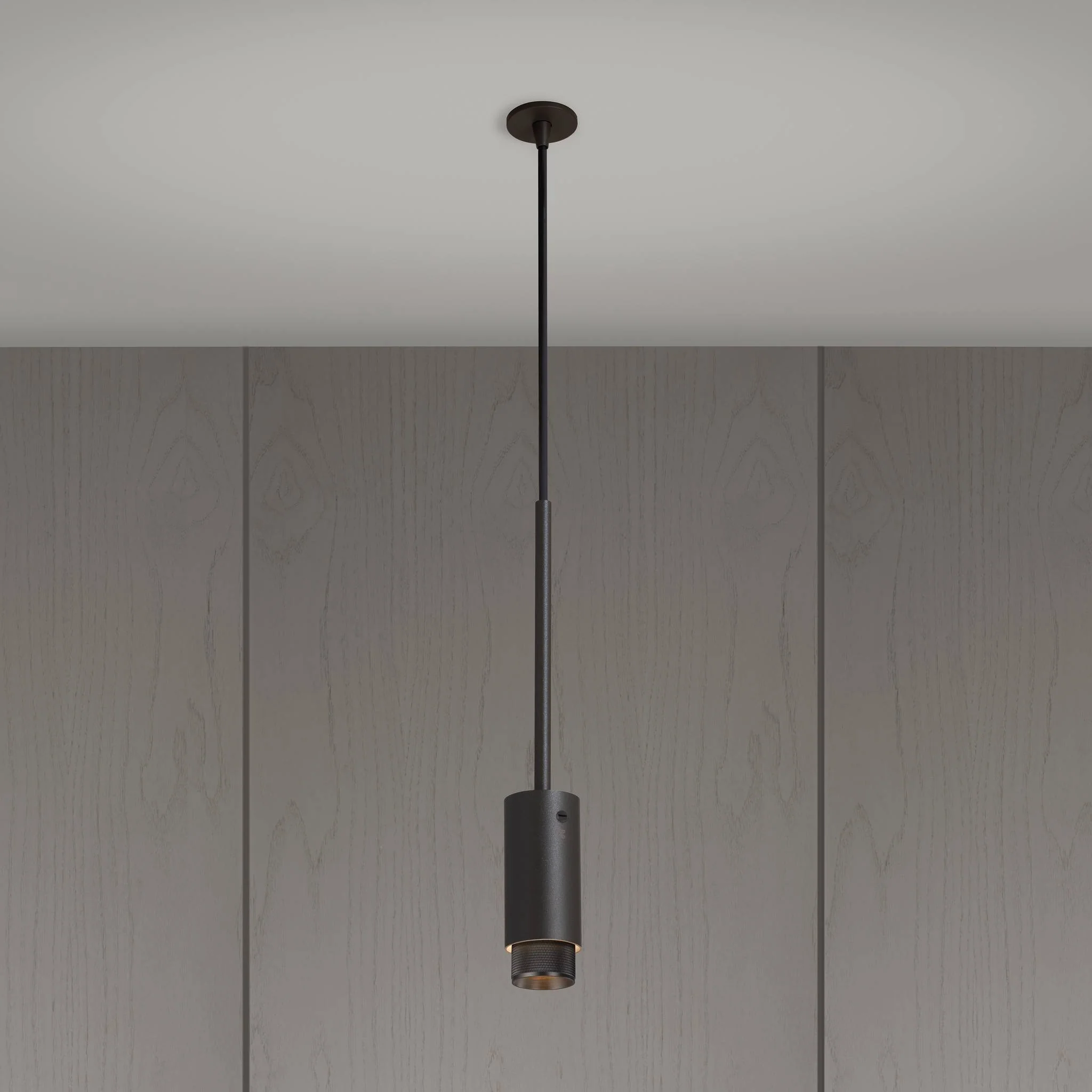 EXHAUST PENDANT 十字吊燈（GRAPHITE 飾面）