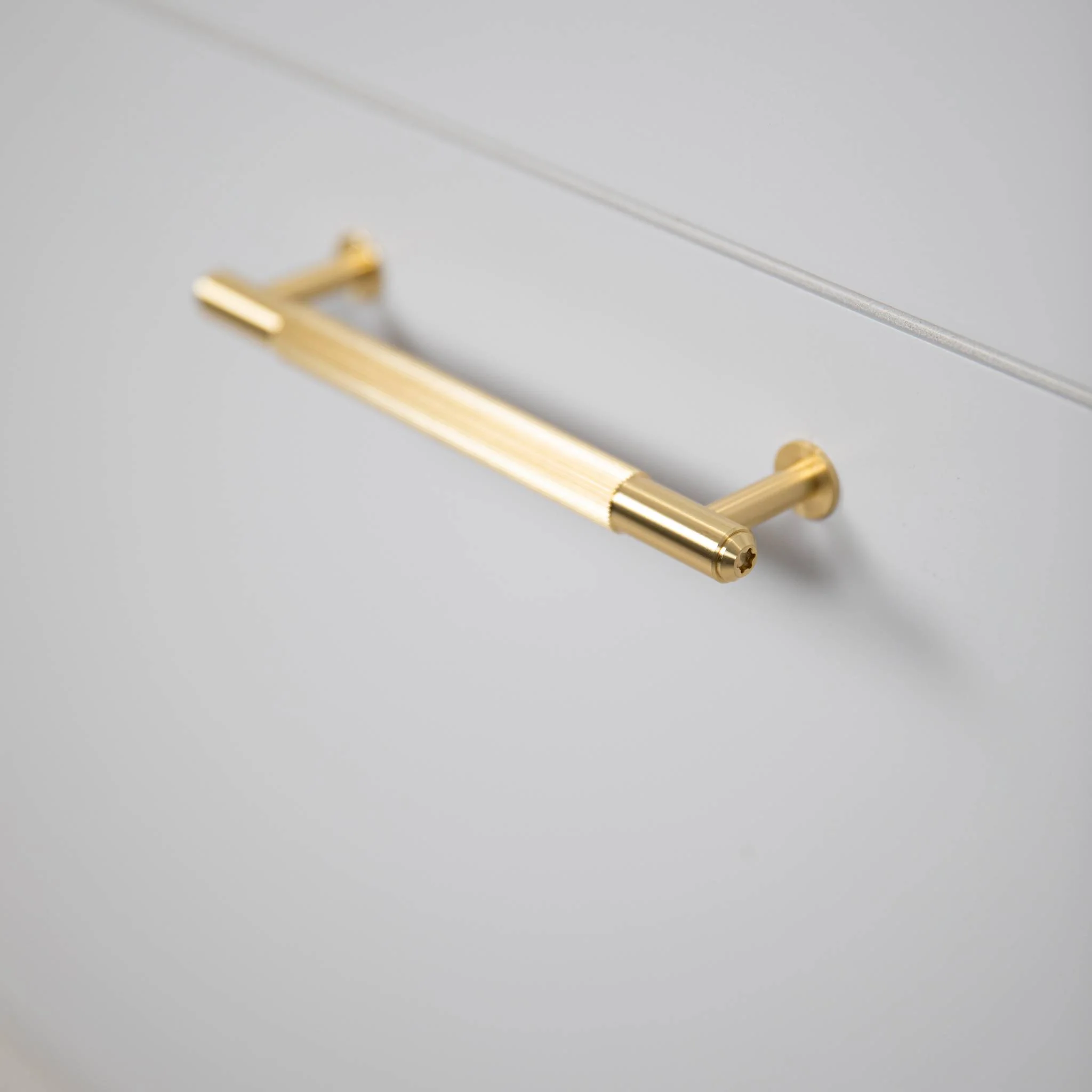 PULL BAR / LINEAR