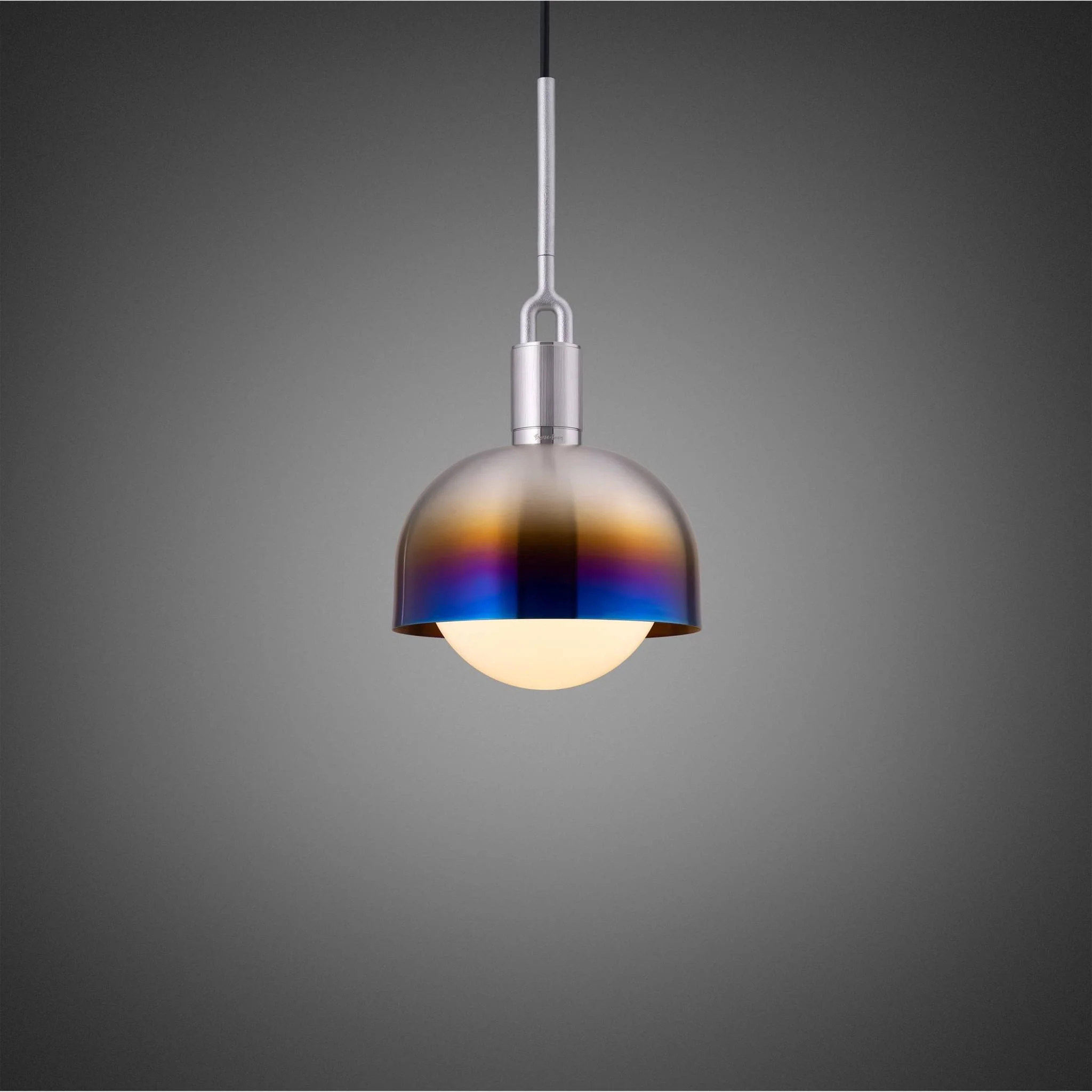 Suspension LINÉAIRE FORKED avec globe en verre opalin MEDIUM