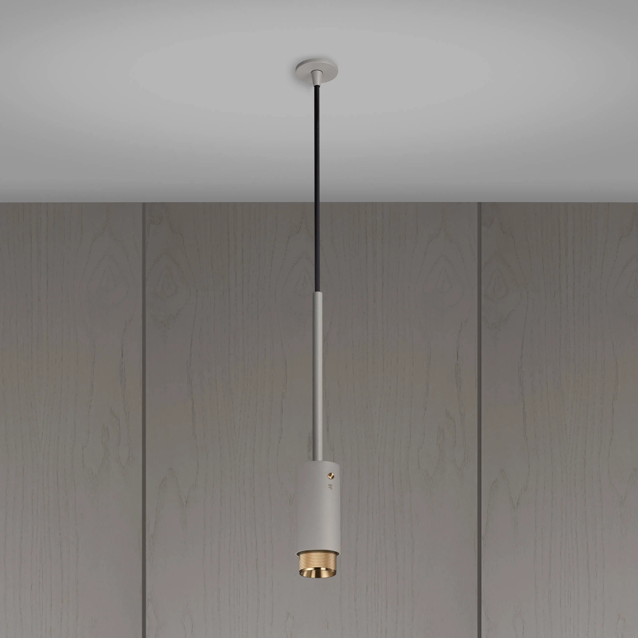 EXHAUST PENDANT Lampu Sorot Gantung dengan Baffle Cross Knurl dalam Warna Stone