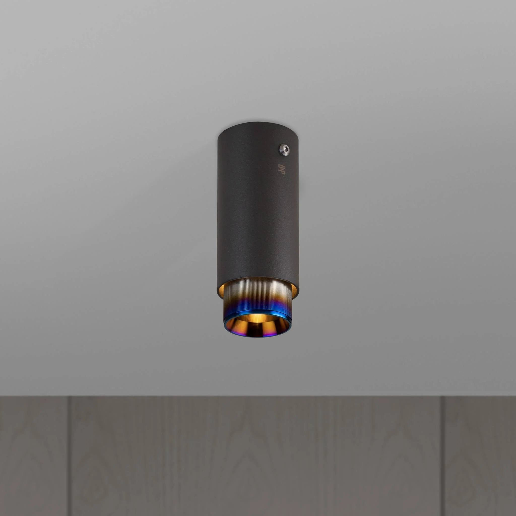 EXHAUST SURFACE / LINEAR / GRAPHITE opbouwbare vaste spot