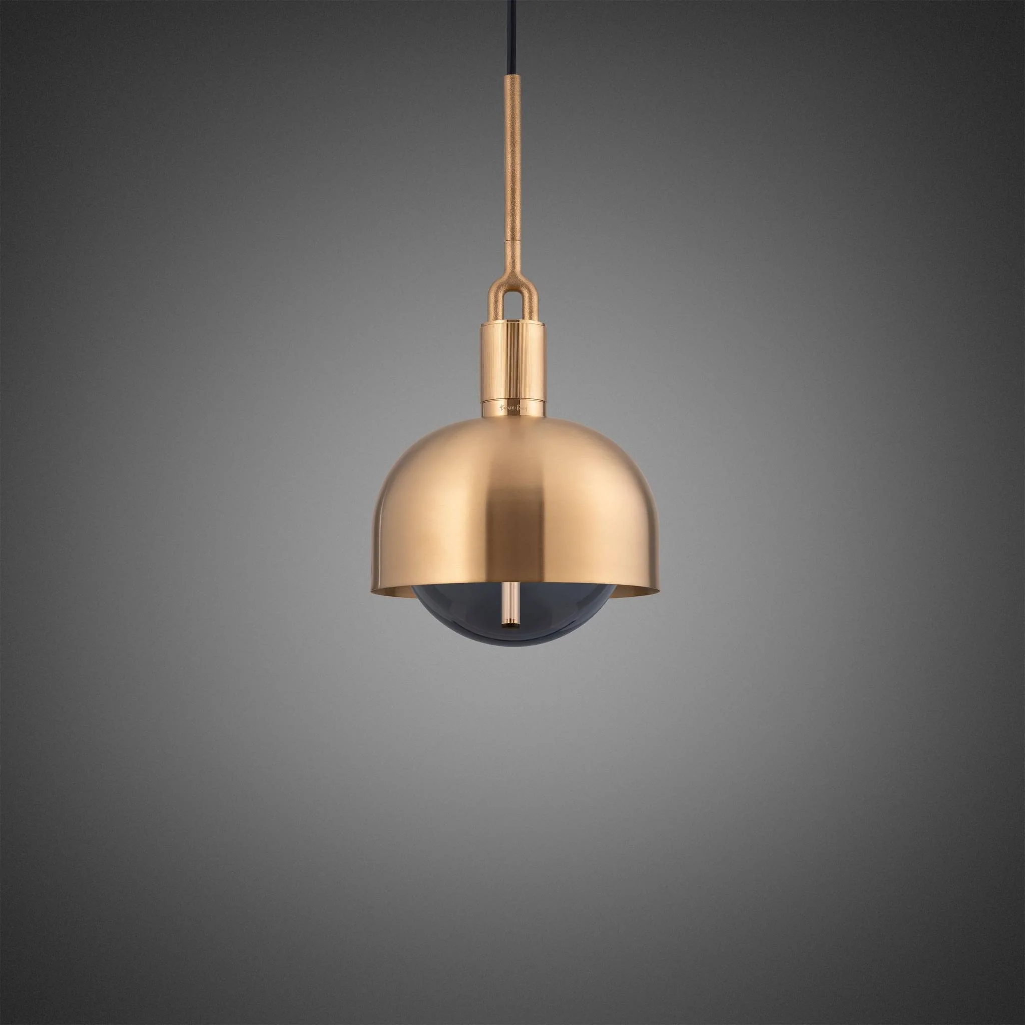 Candeeiro suspenso FORKED PENDANT LINEAR com globo em vidro fumado MÉDIO FUMADO