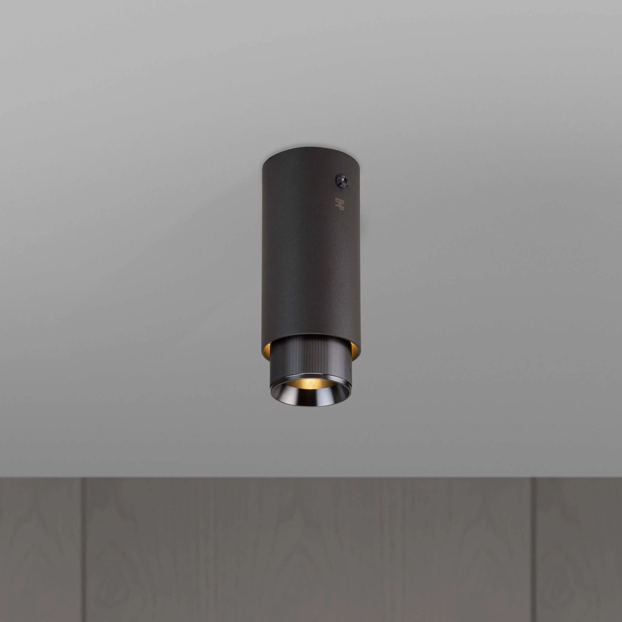 EXHAUST SURFACE / LINEAR / GRAPHITE opbouwbare vaste spot