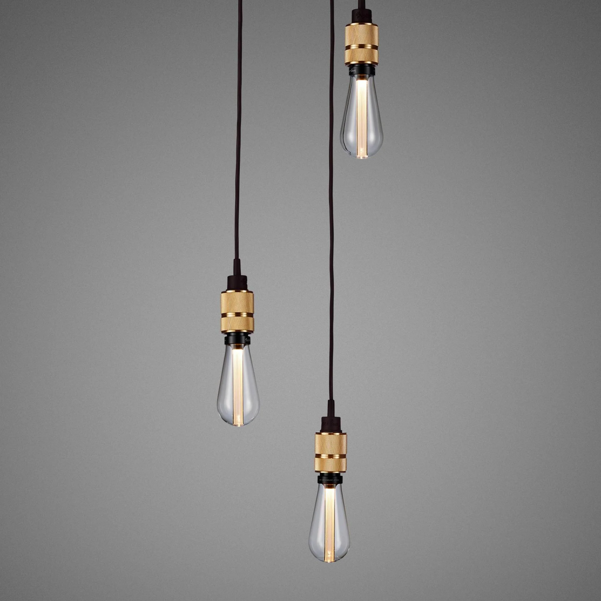 HOOKED 3.0 / NUDE / CROSS