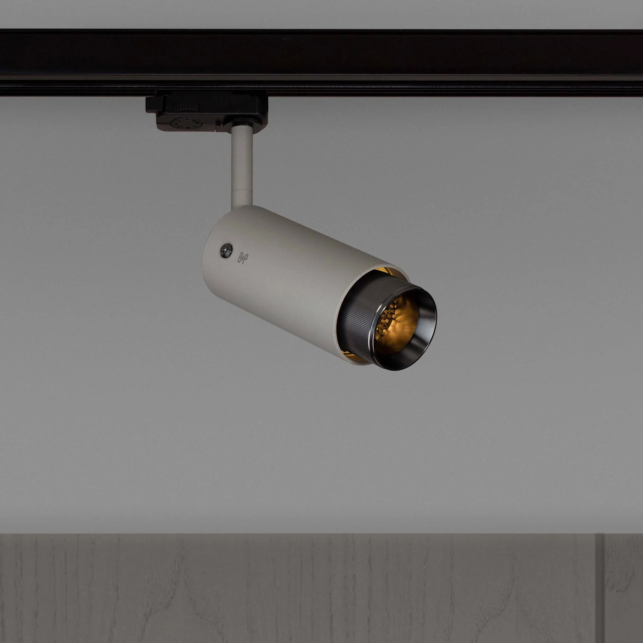Linear-Knurl Track Spotlight EXHAUST LINEAR in Stone
