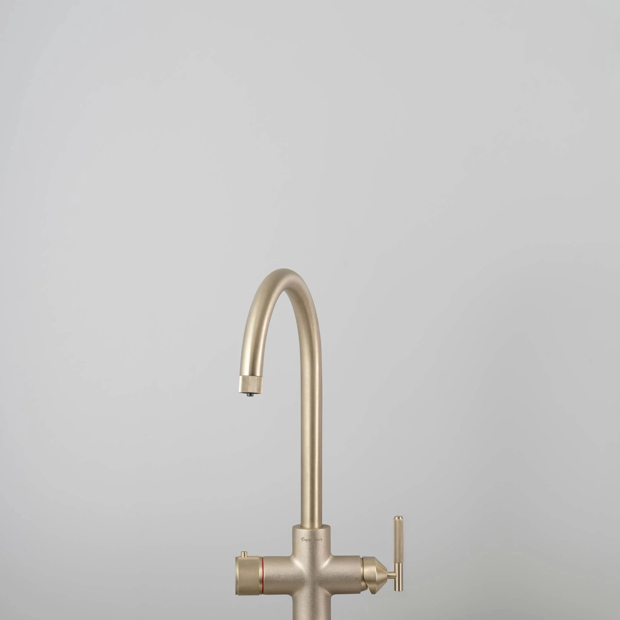 UK KITCHEN Hot Water Tap 4 in 1 with LINEAR Spout