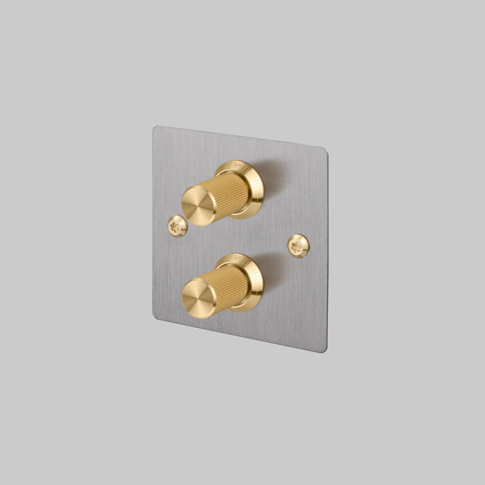 2G DIMMER / 120W / LINEAR / STEEL