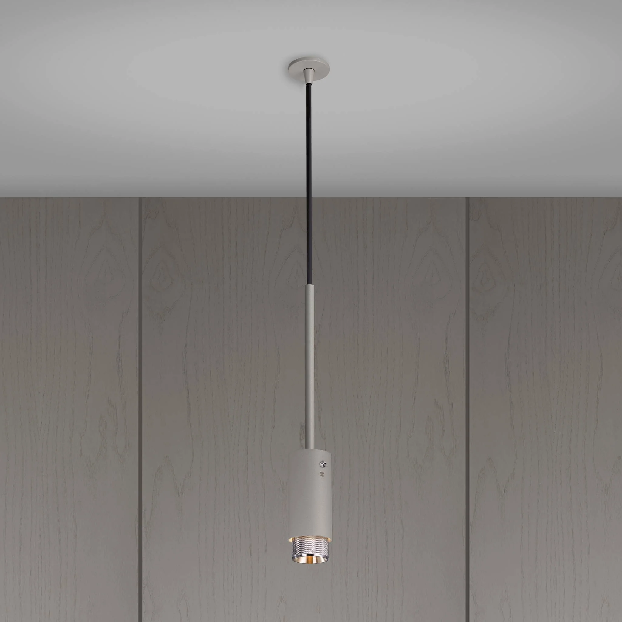 EXHAUST PENDANT Lampu Sorot Gantung dengan Baffle Cross Knurl dalam Warna Stone