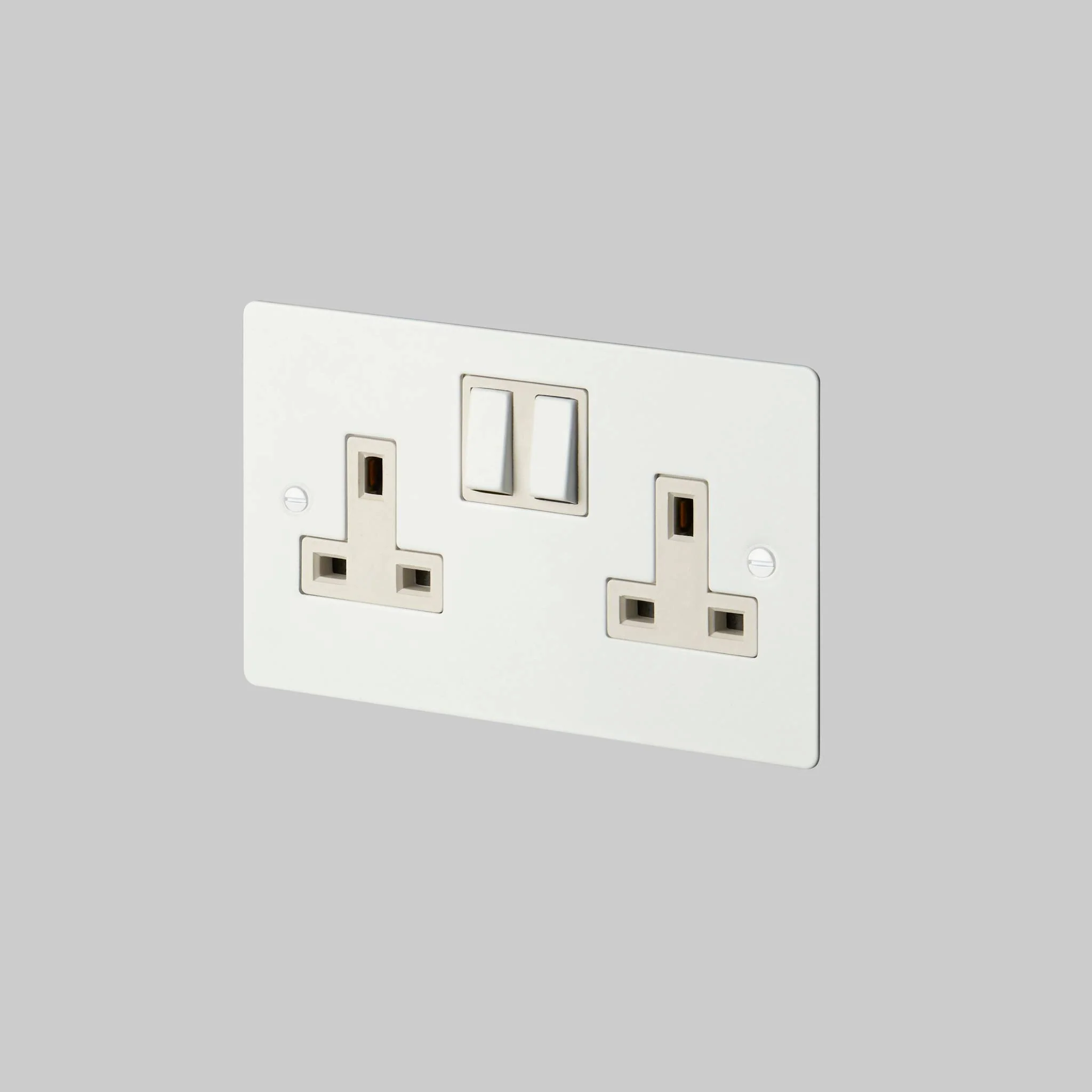 2G UK PLUG SOCKET