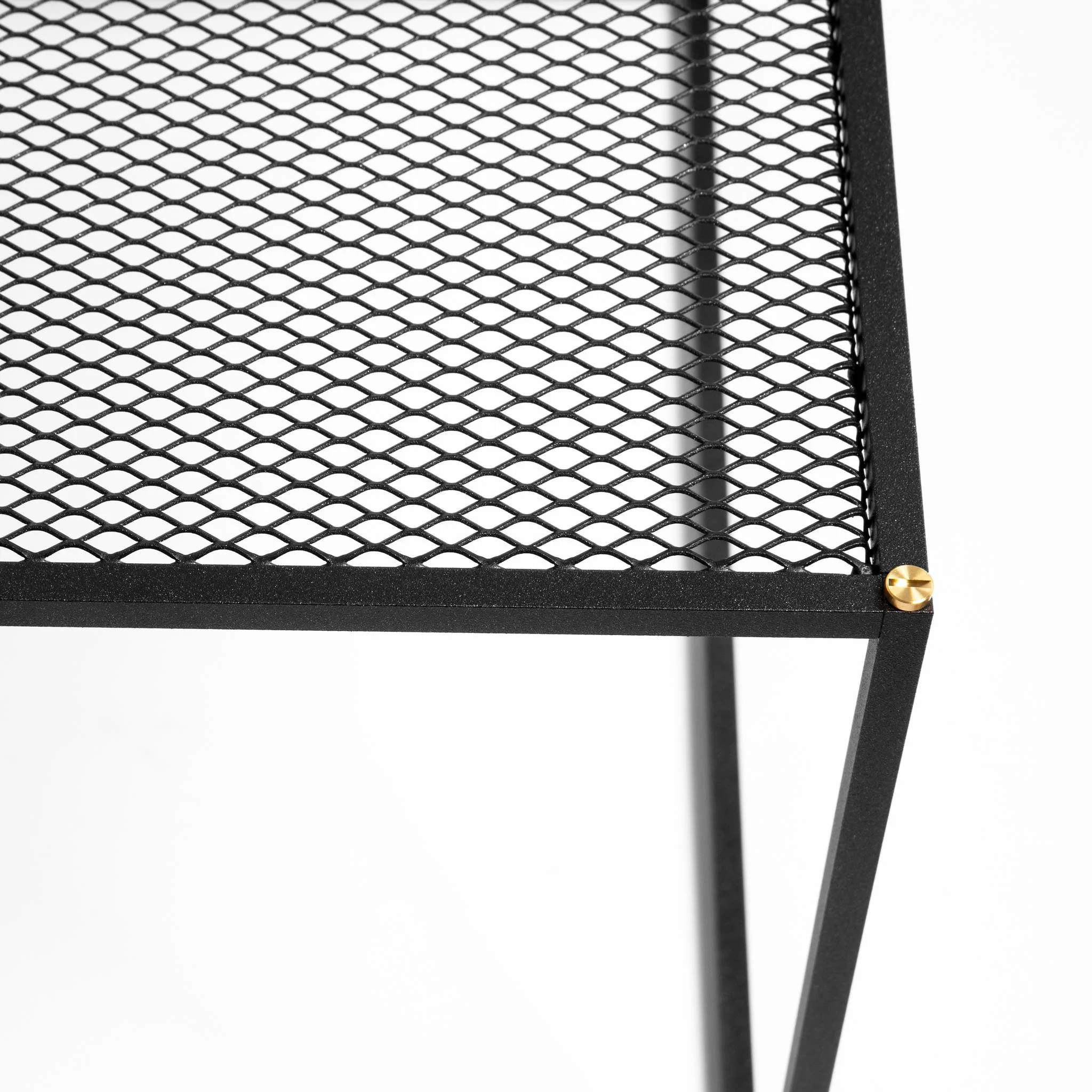 MESHED / KAFFE