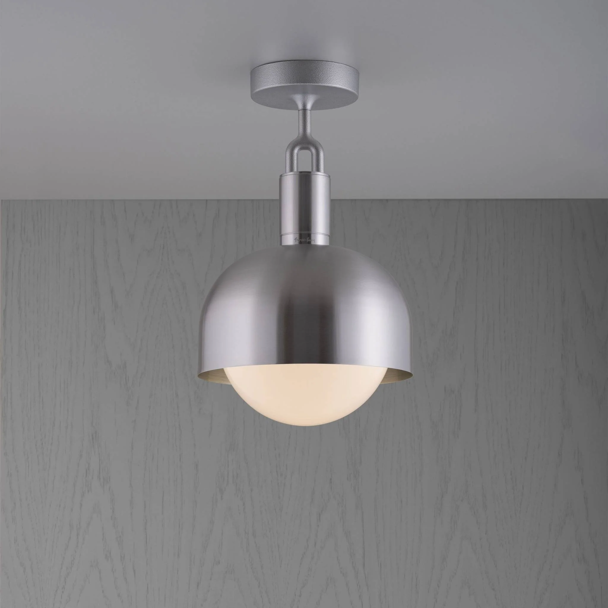 FORKED CEILING / LINEAR / kap / opaalglazen bol / MEDIUM hanglamp van opaalglas