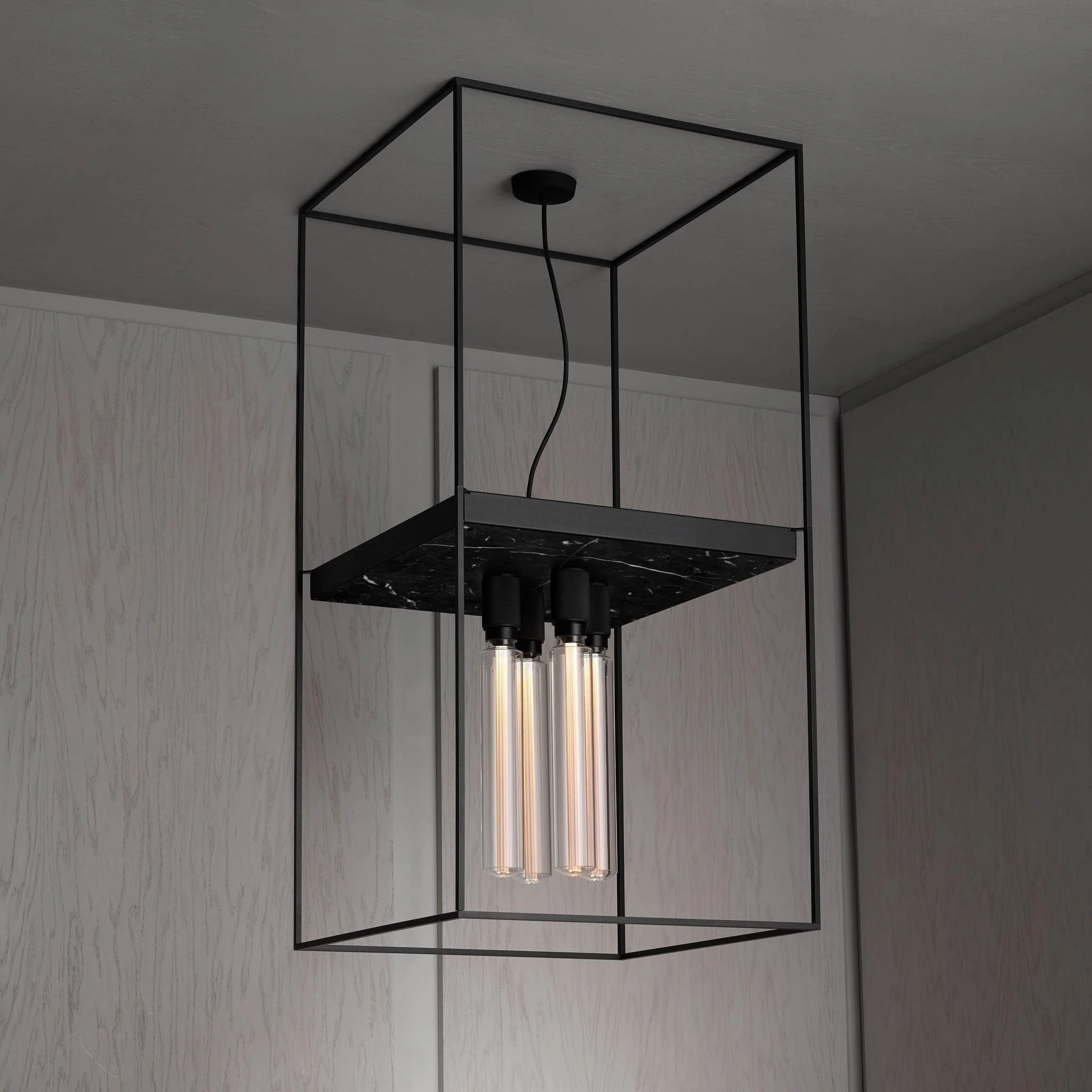 NEDHÆNGT LOFT / 4.0 / KRYDS