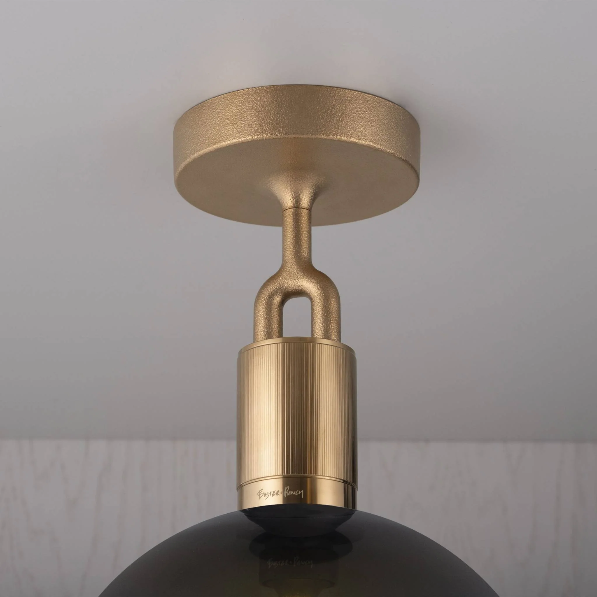 FORKED CEILING / LINEAR / gerookte bol / MEDIUM plafondhanglamp van gerookt glas