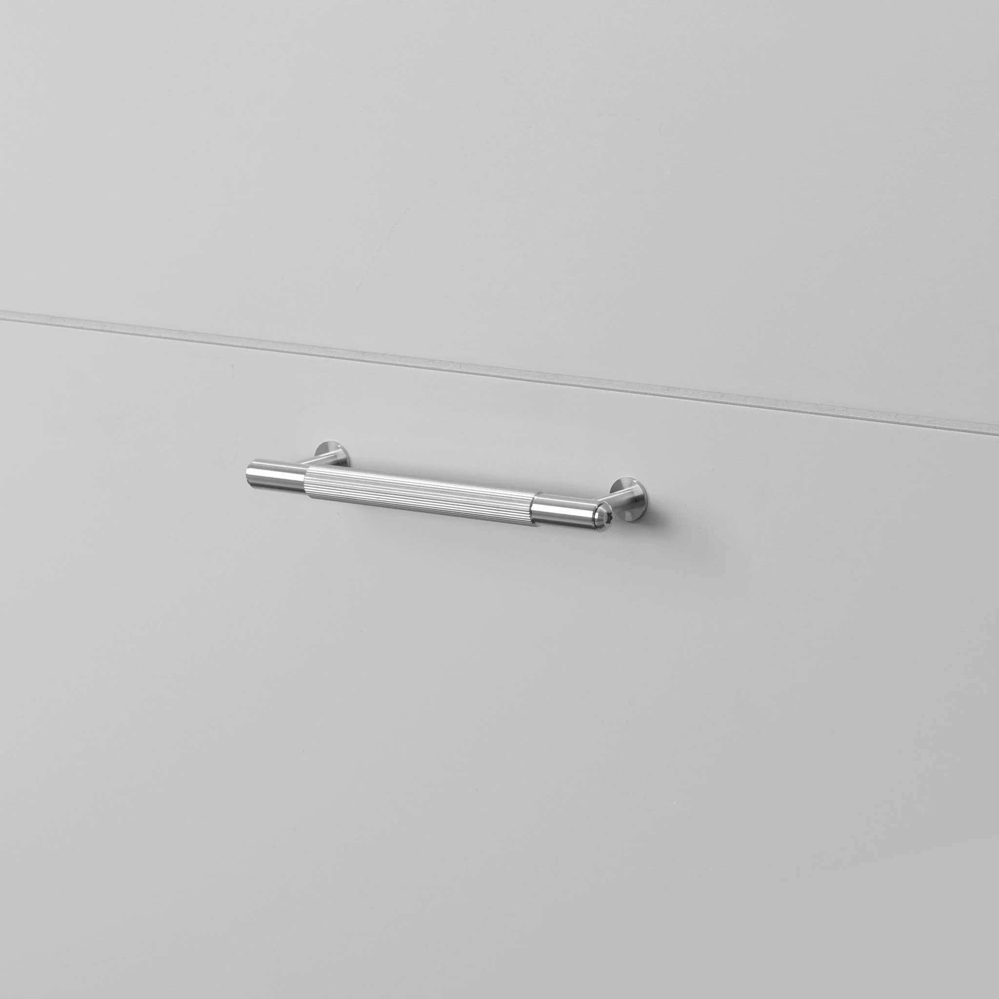 PULL BAR / LINEAR