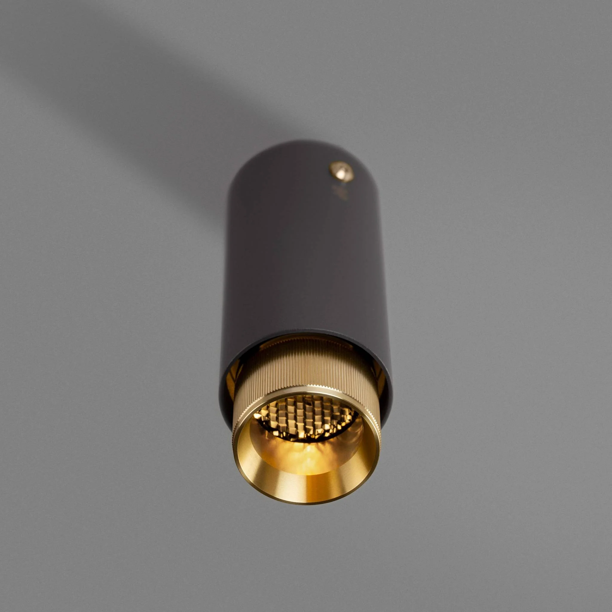 EXHAUST SURFACE / LINEAR / GRAPHITE Surface Mounted Fixed Spotlight