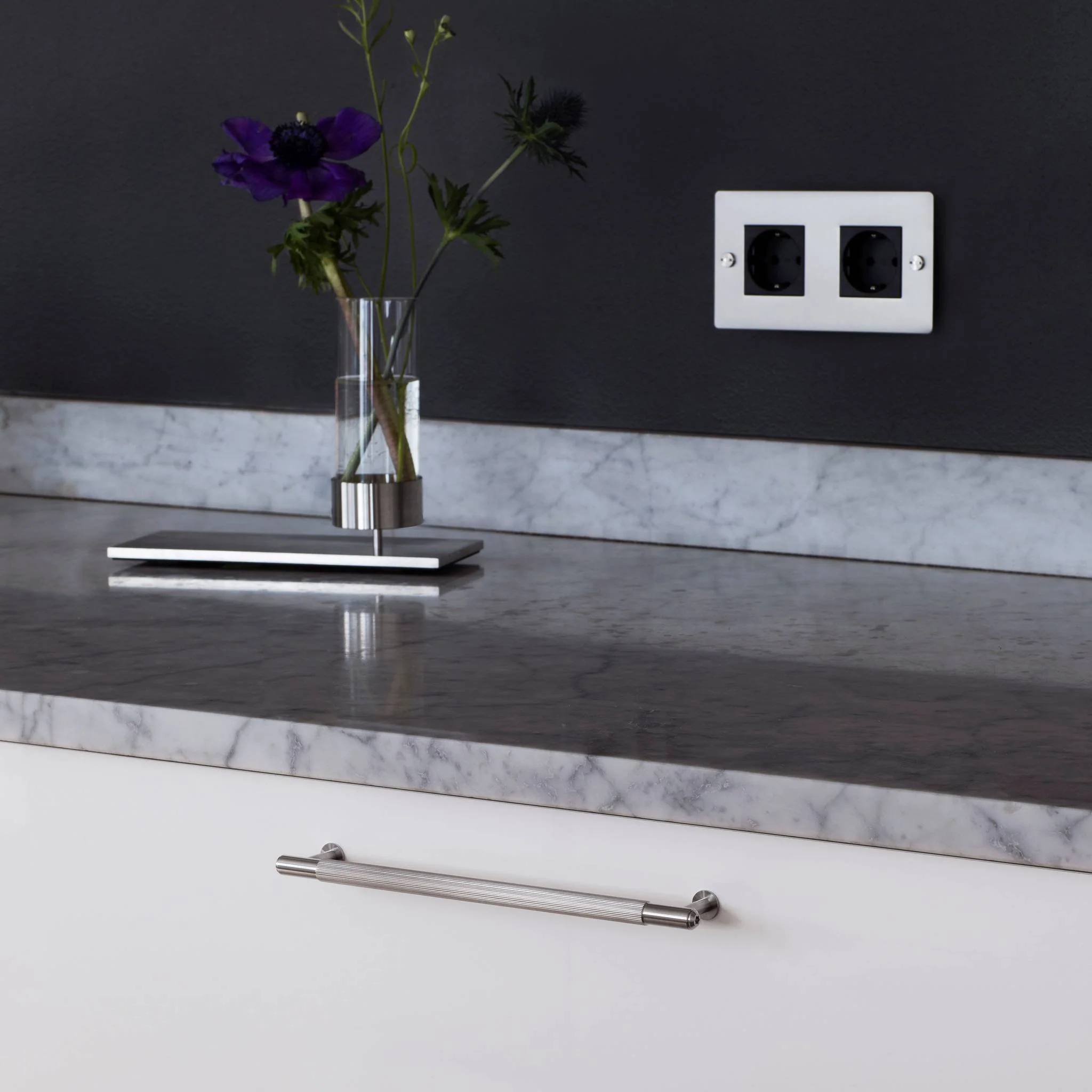 PULL BAR / LINEAR