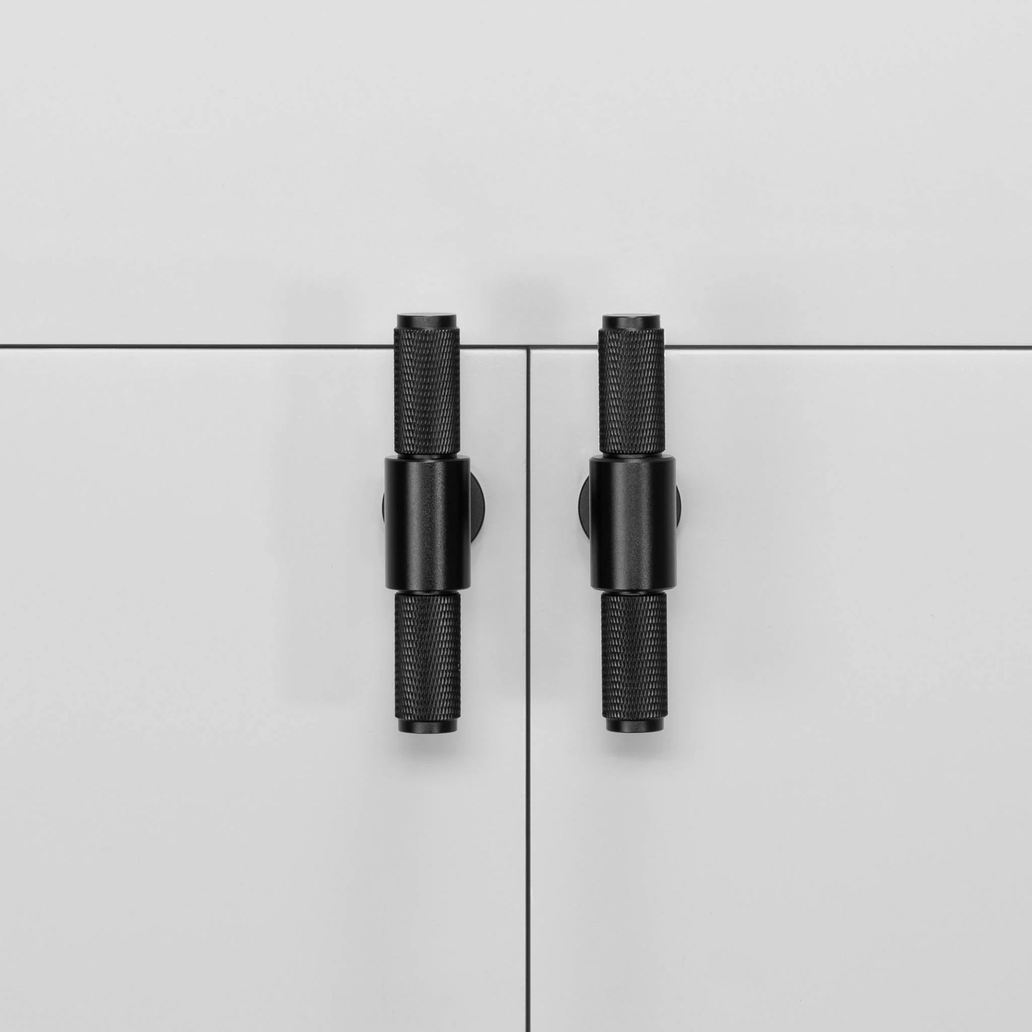 T-BAR / CROSS