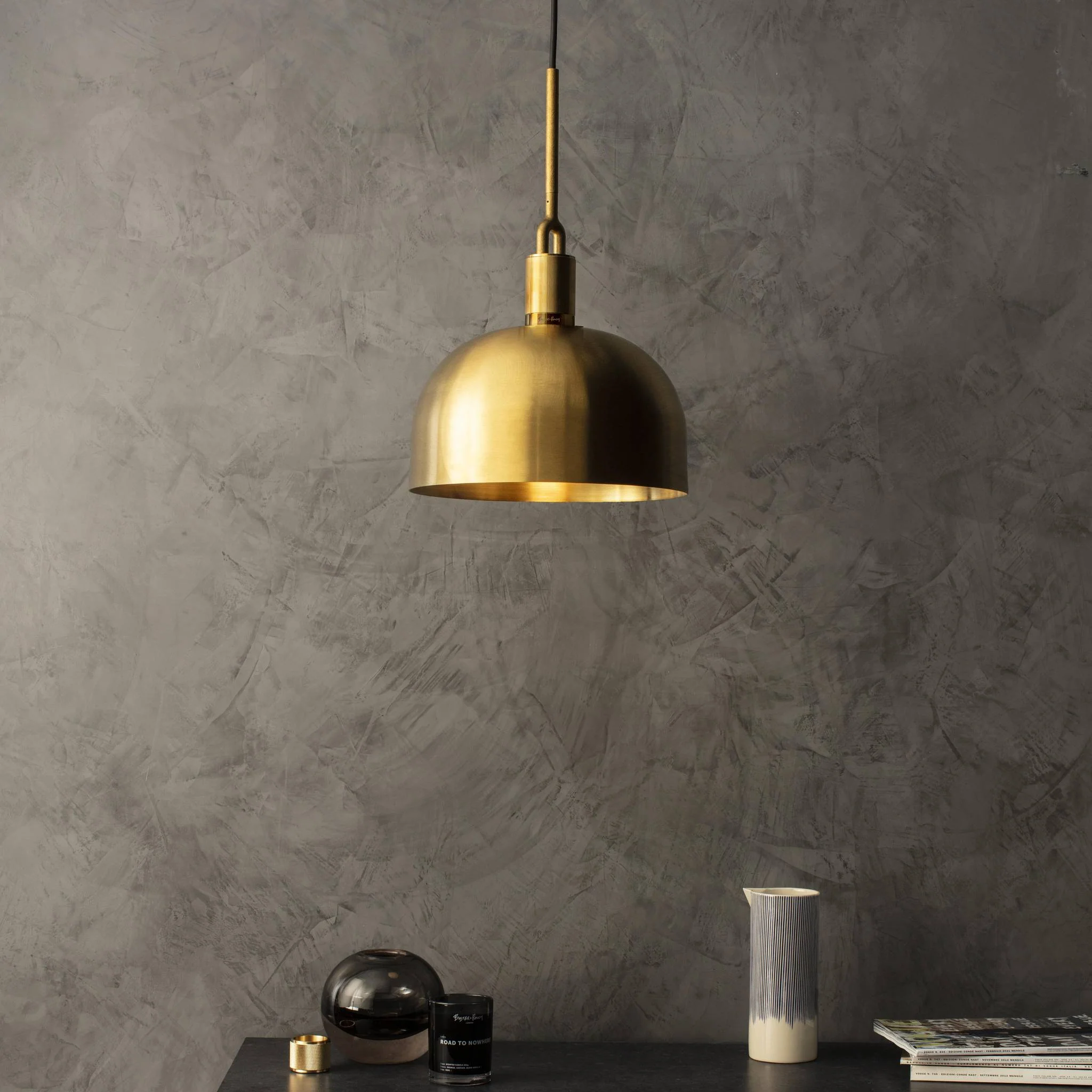 FORKED PENDANT LINEAR Metallpendellampa och skärm, stor