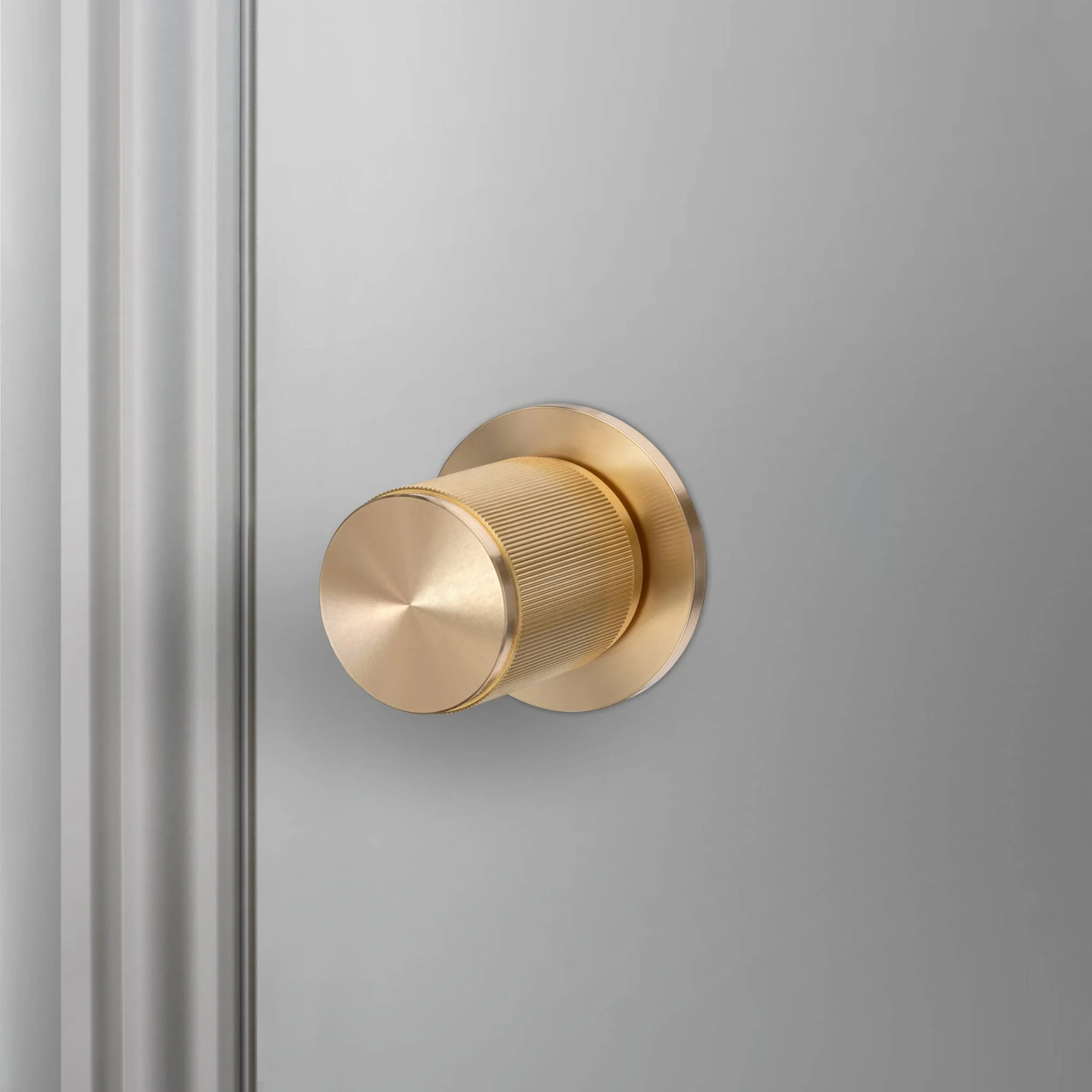 DOOR KNOB SET / LINEAR
