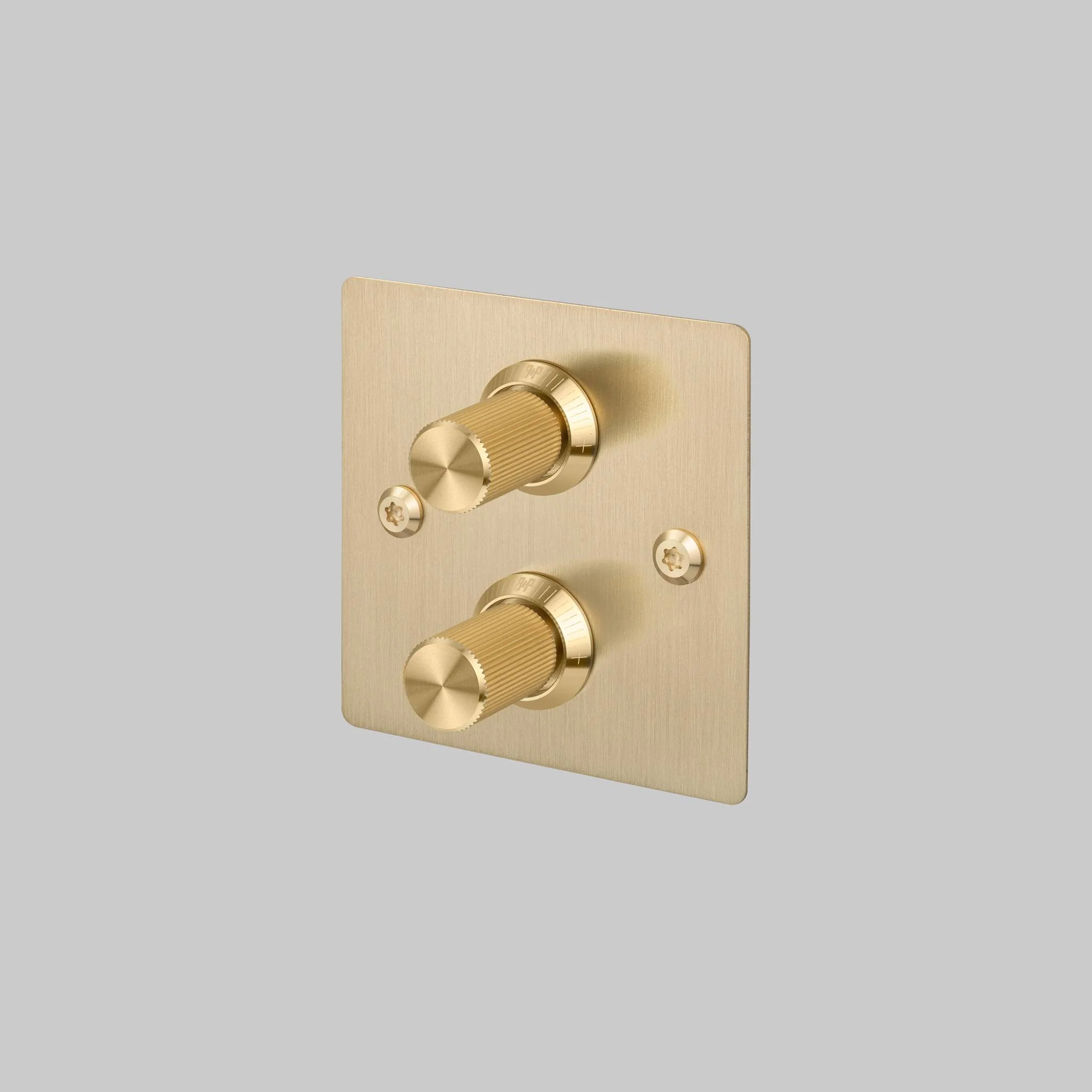 2G DIMMER / 120W / LINEAR / MESSING