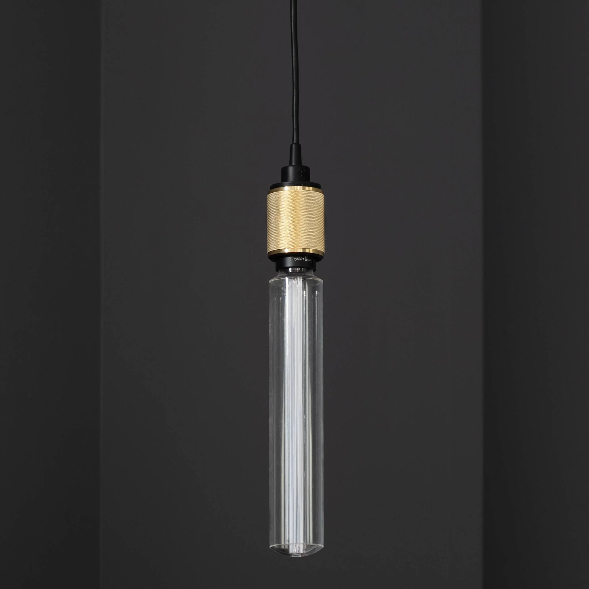 Lampada a Sospensione Cross-Knurl Heavy Metal con Cavo Nero Opaco